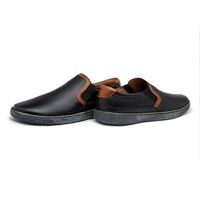 Slip On Street em Couro Preto + Gratis Relógio Digital Preto E L