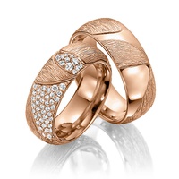 Aliança de Casamento em Ouro 18k Glamour com Diamantes