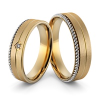 Aliança de Casamento e Noivado Trabalhada em Ouro 18k com Diamantes