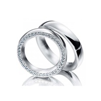 Aliança de Casamento e Noivado em Ouro 18k com Diamantes
