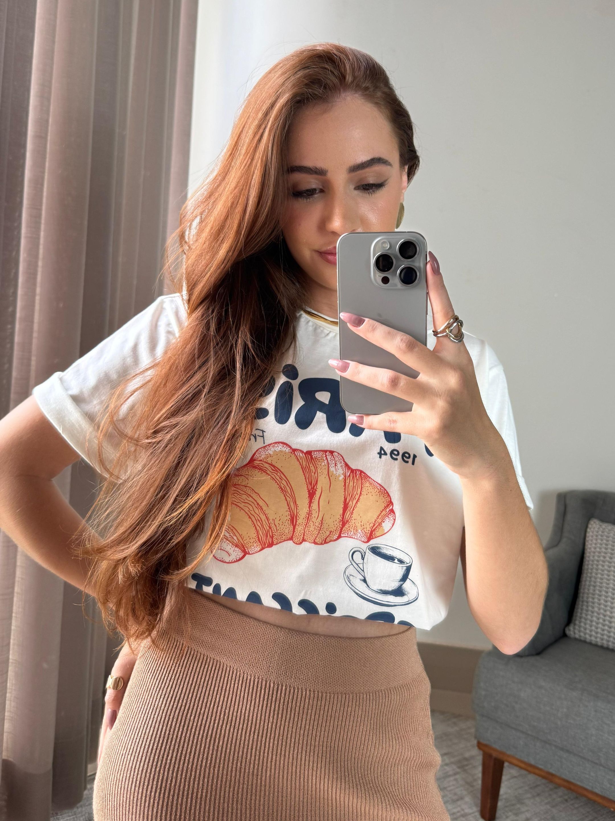 T-Shirt Estampada Croissa... - Loja Mariah Júlia 
