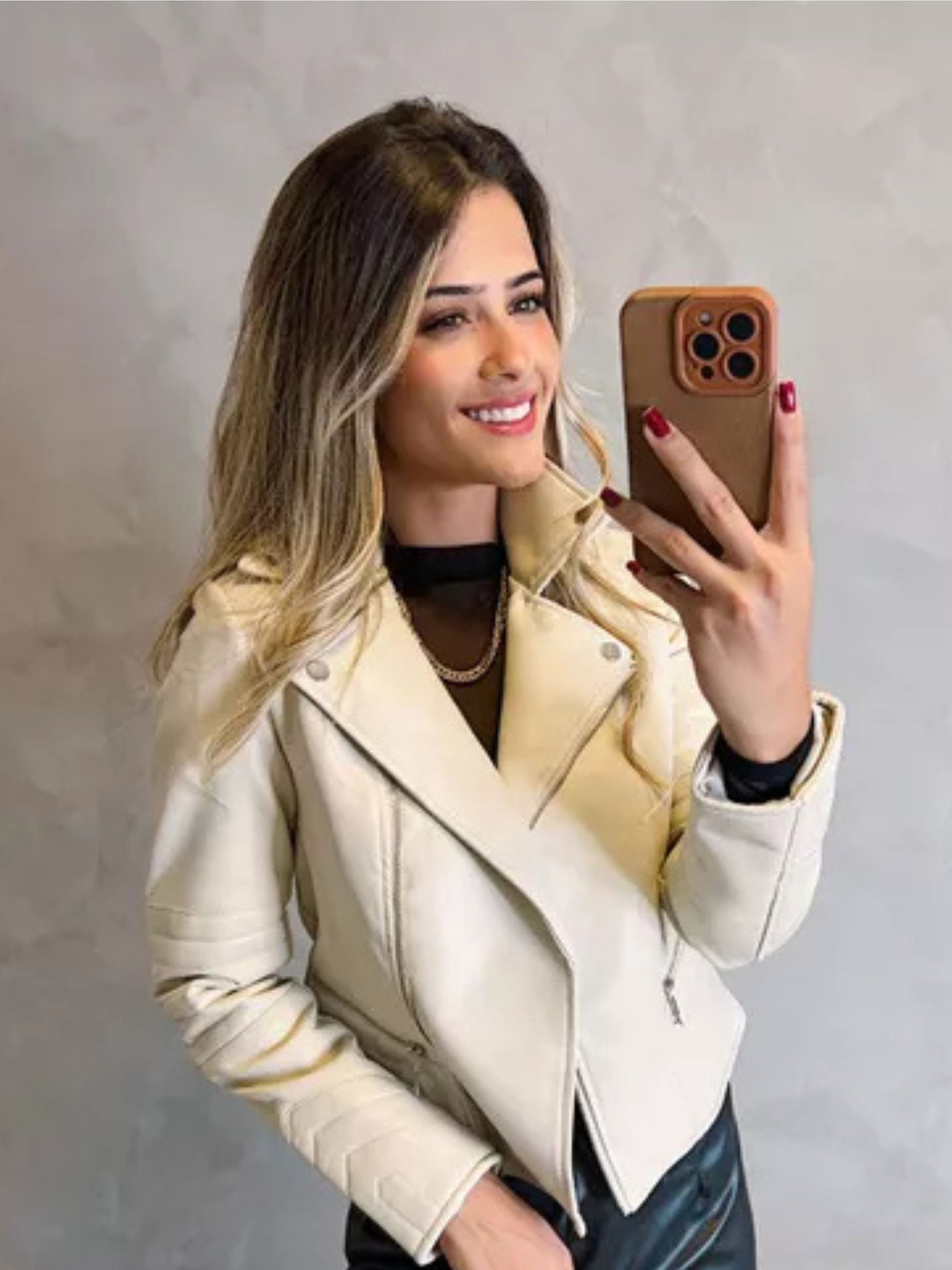 Jaqueta de Couro Off White - MMUNIZ 