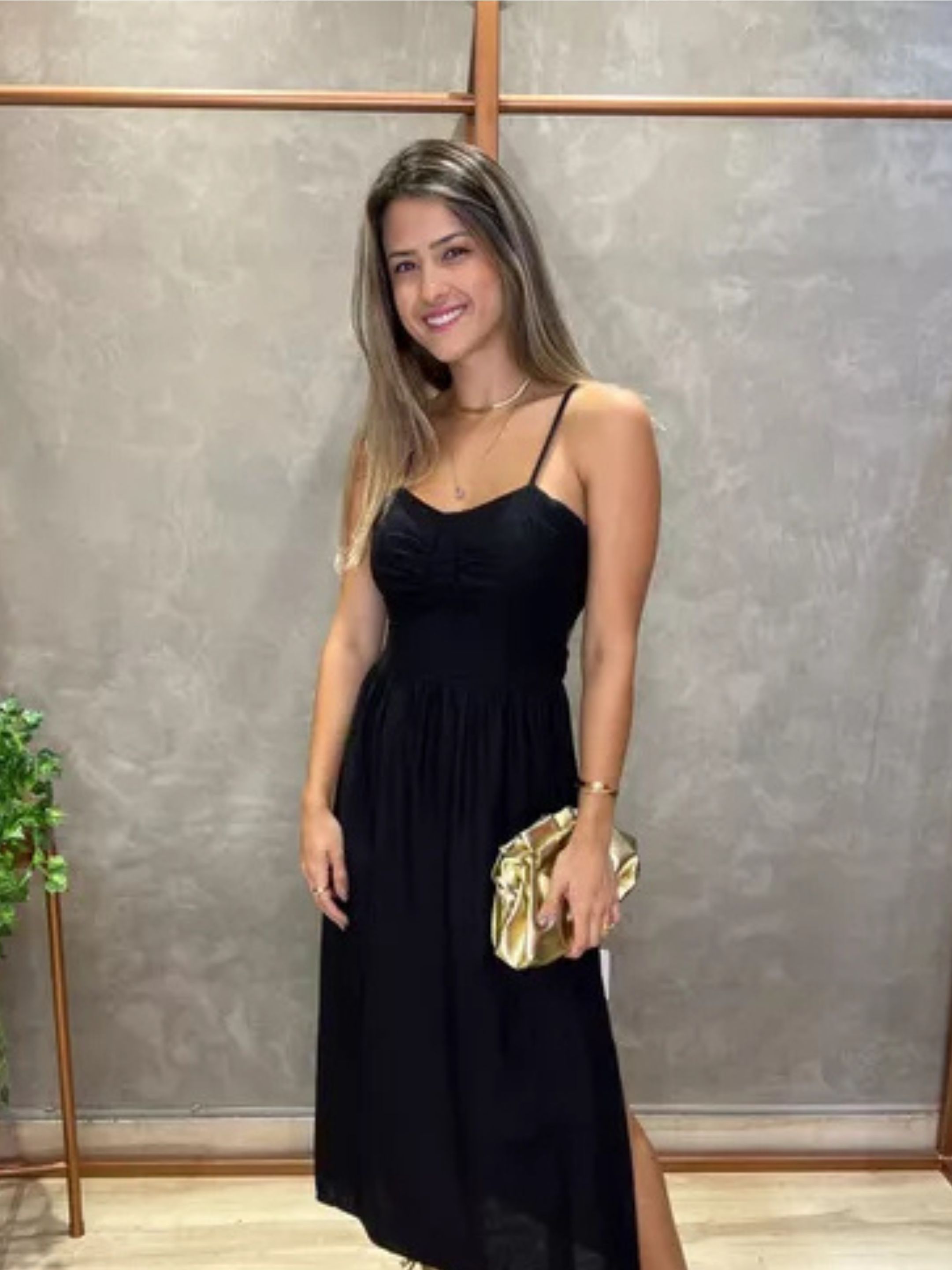 VESTIDO MIDI OLIVIA PRETO - MMUNIZ 