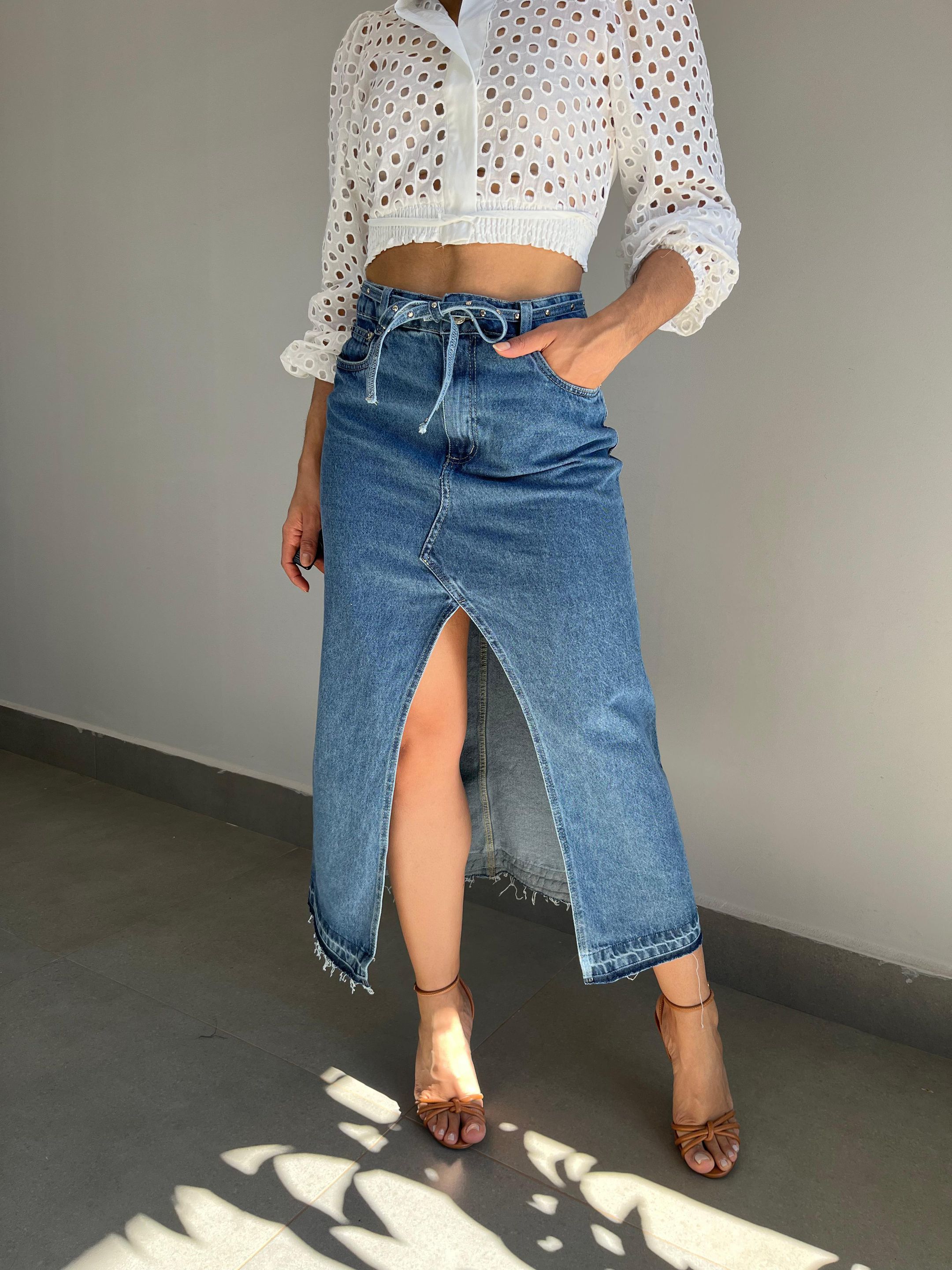 SAIA MIDI JEANS FENDA JEANS - MMUNIZ 