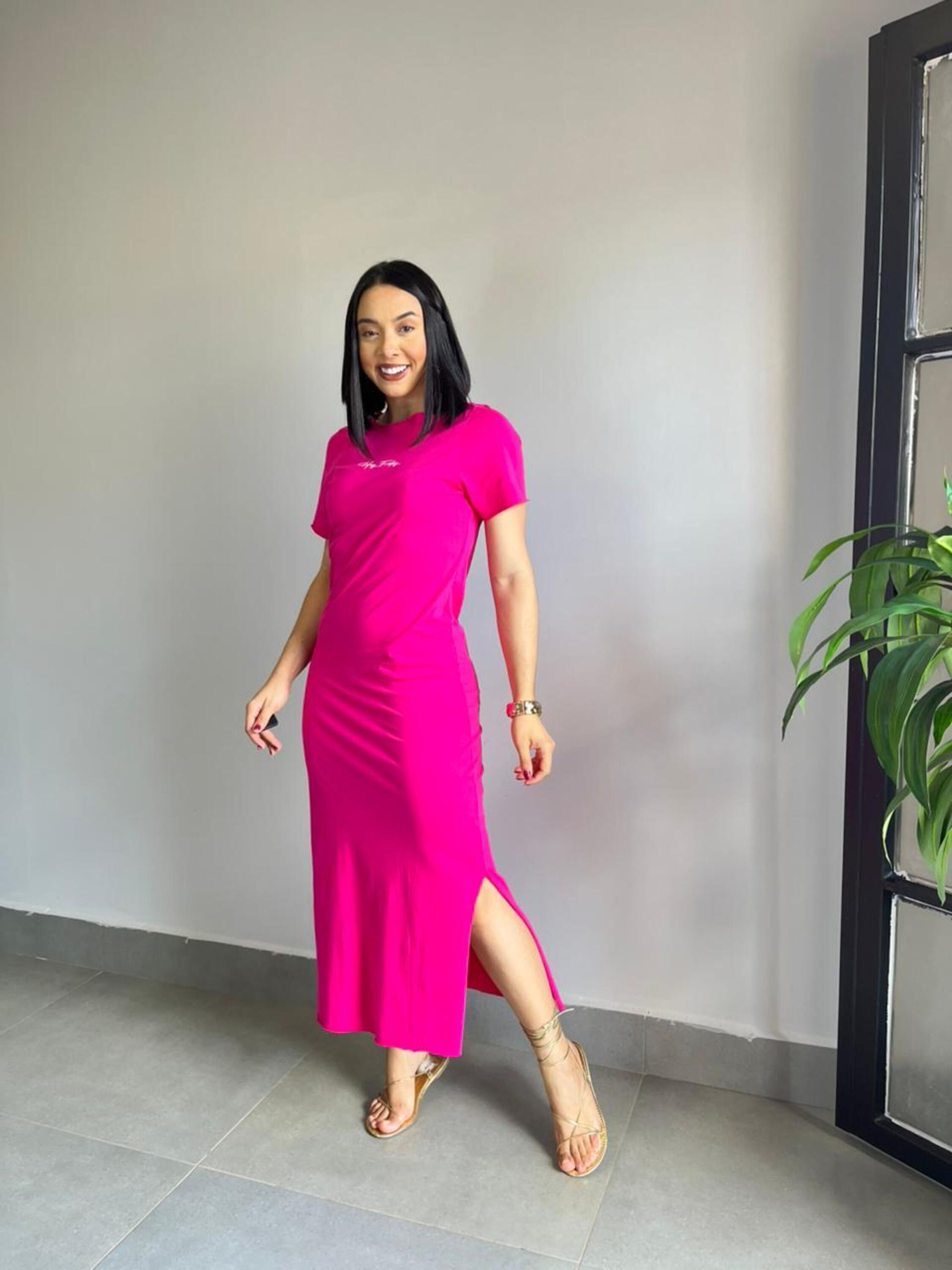 VESTIDO T-SHIRT ROSA - MMUNIZ 
