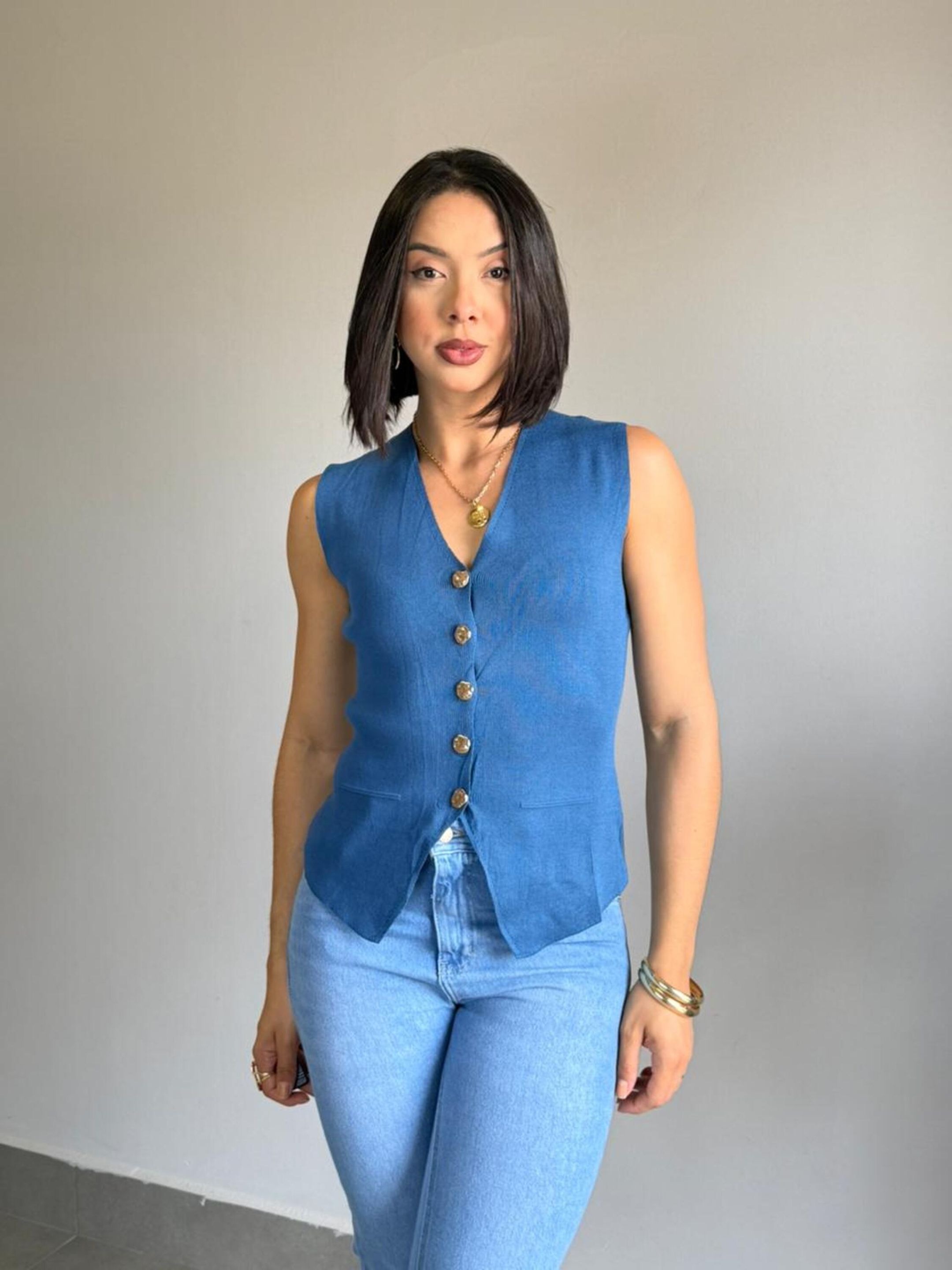 COLETE TRICÔ AZUL - MMUNIZ 