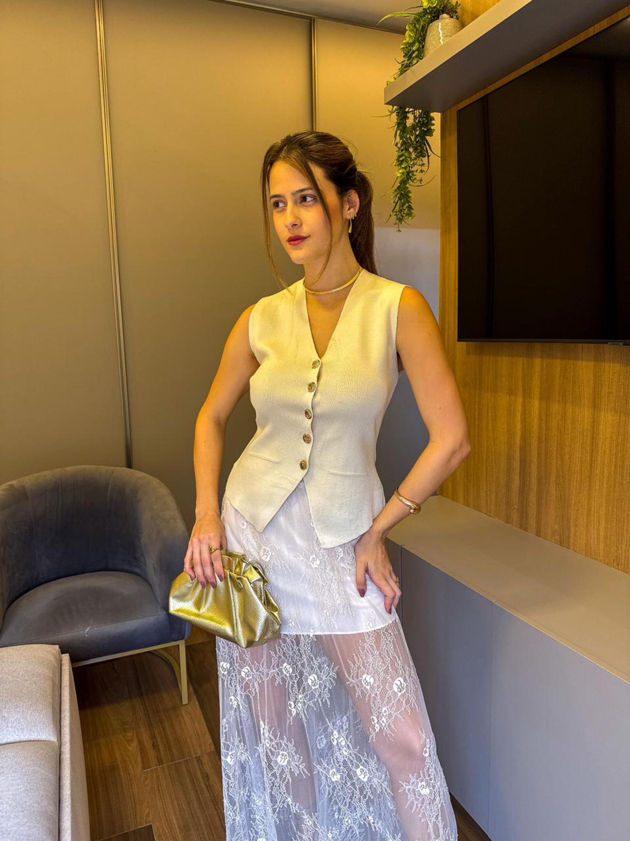 COLETE TRICÔ CREME - MMUNIZ 