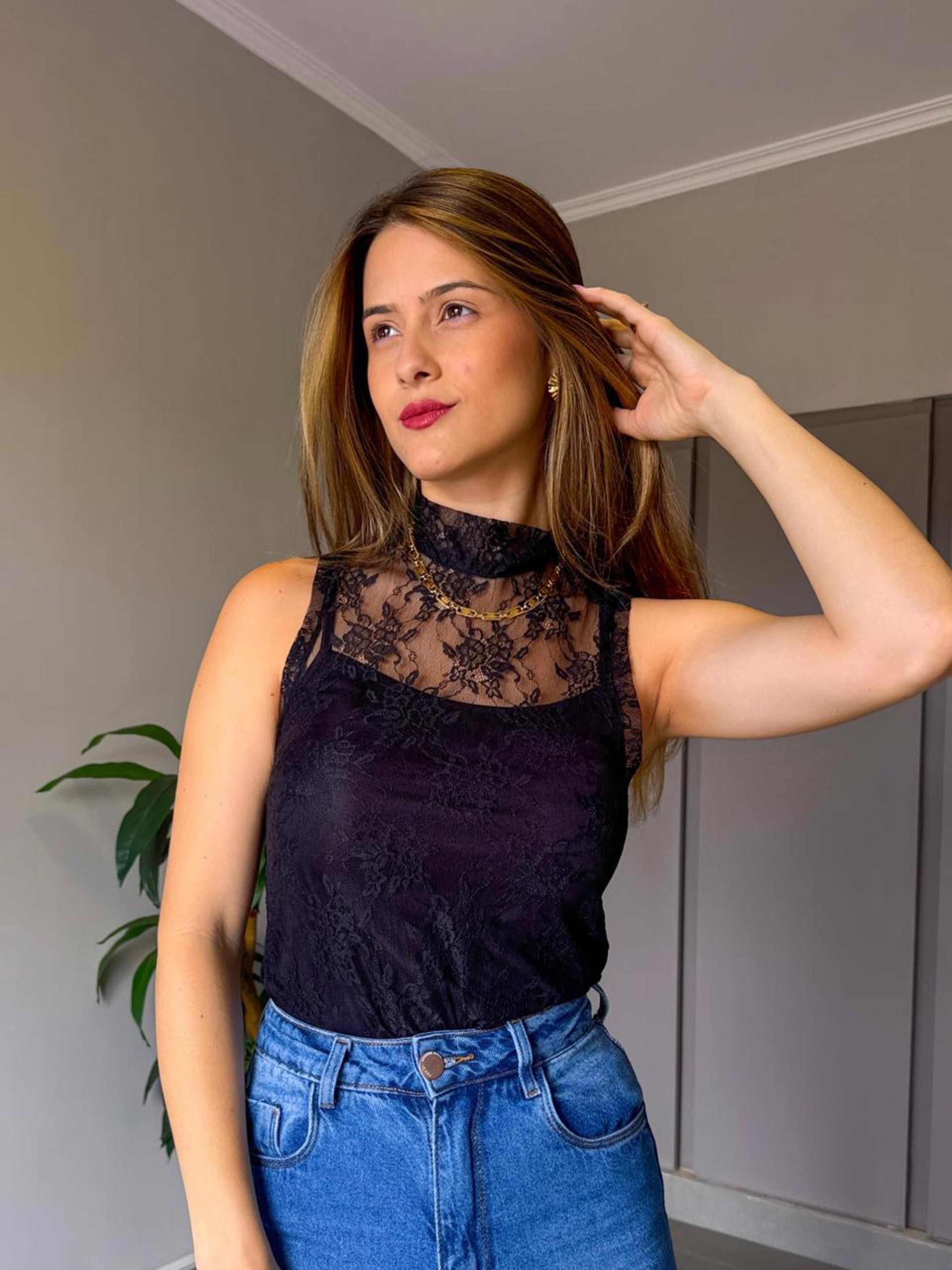 BLUSA RENDA CARLA PRETO - MMUNIZ 