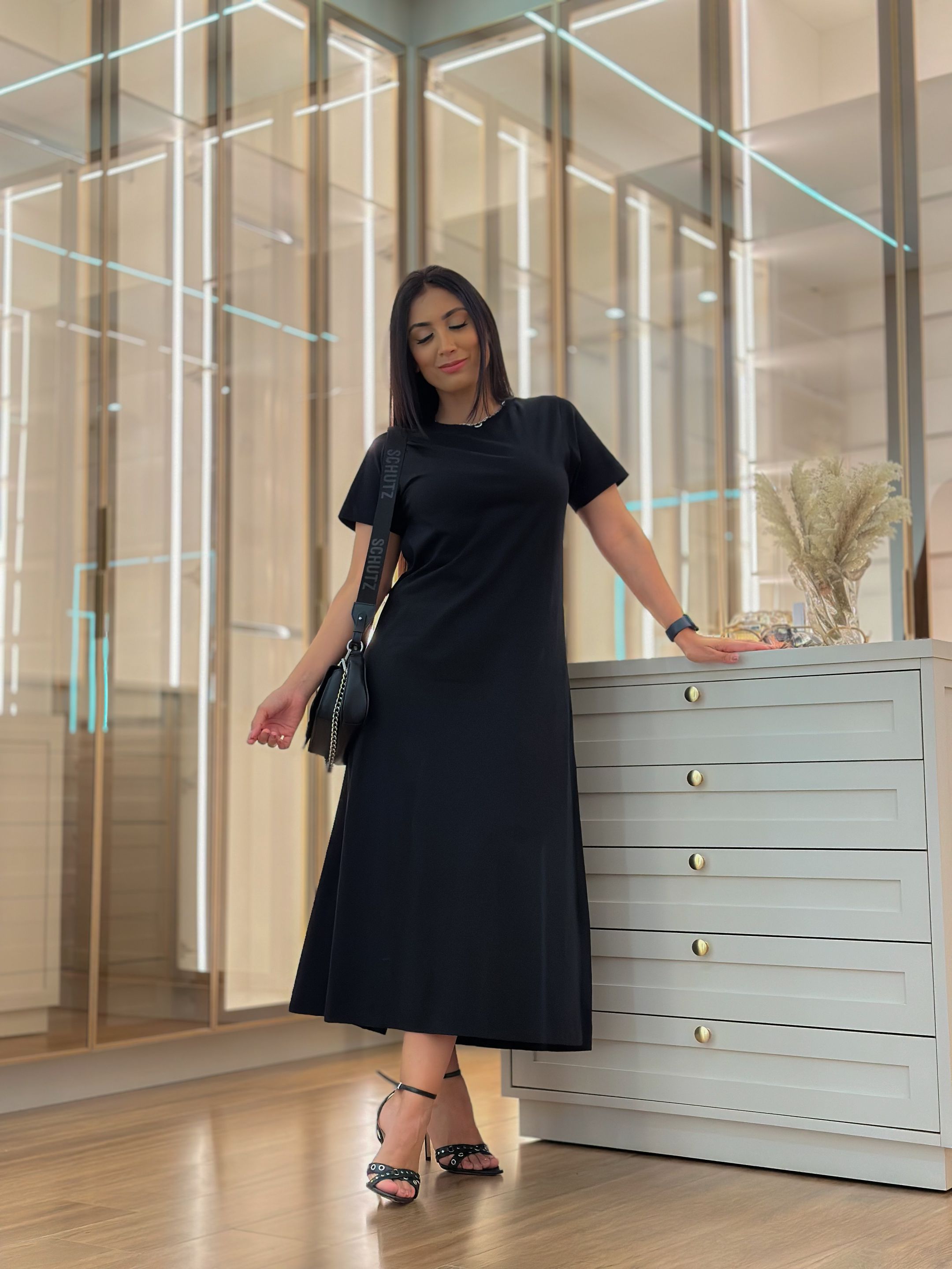Vestido Leonora Preto - Por Katia Vilar Moda Clássica 