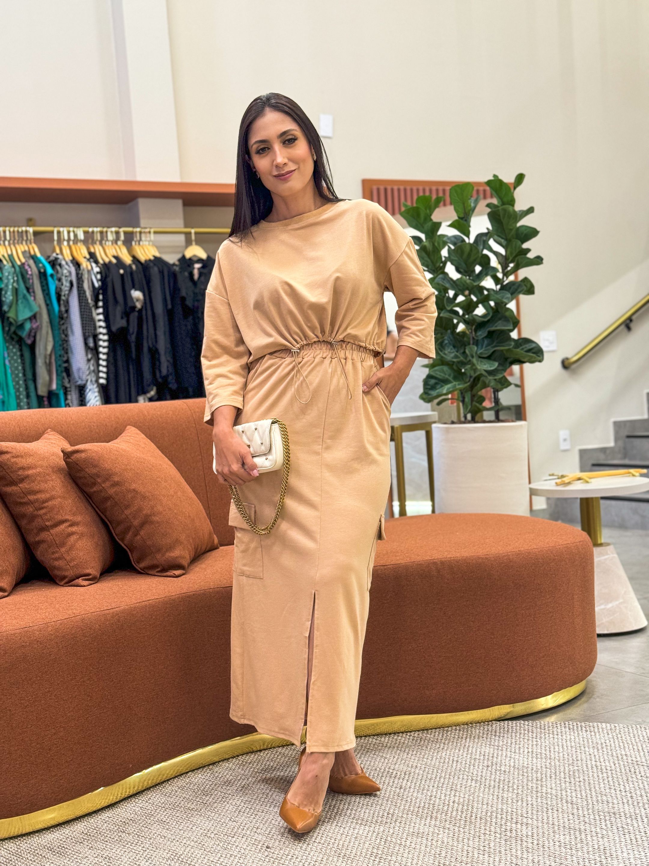 Conjunto Yasmin Nude - Por Katia Vilar Moda Clássica 