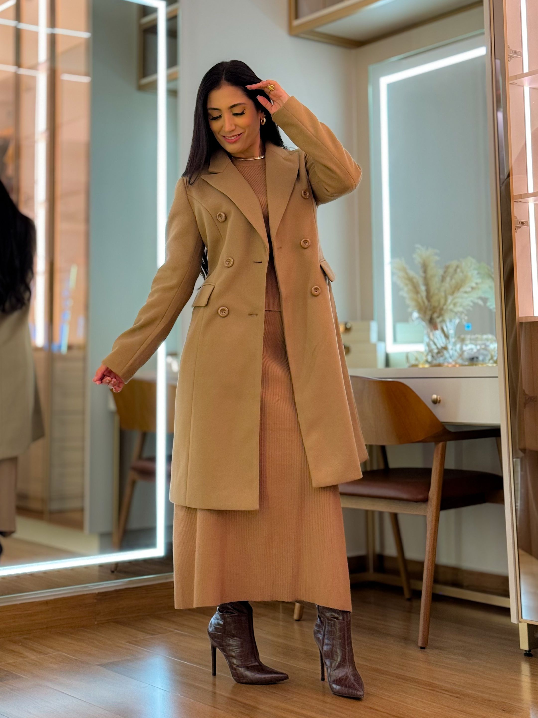 Sobretudo Canadá Avelã - Por Katia Vilar Moda Clássica 
