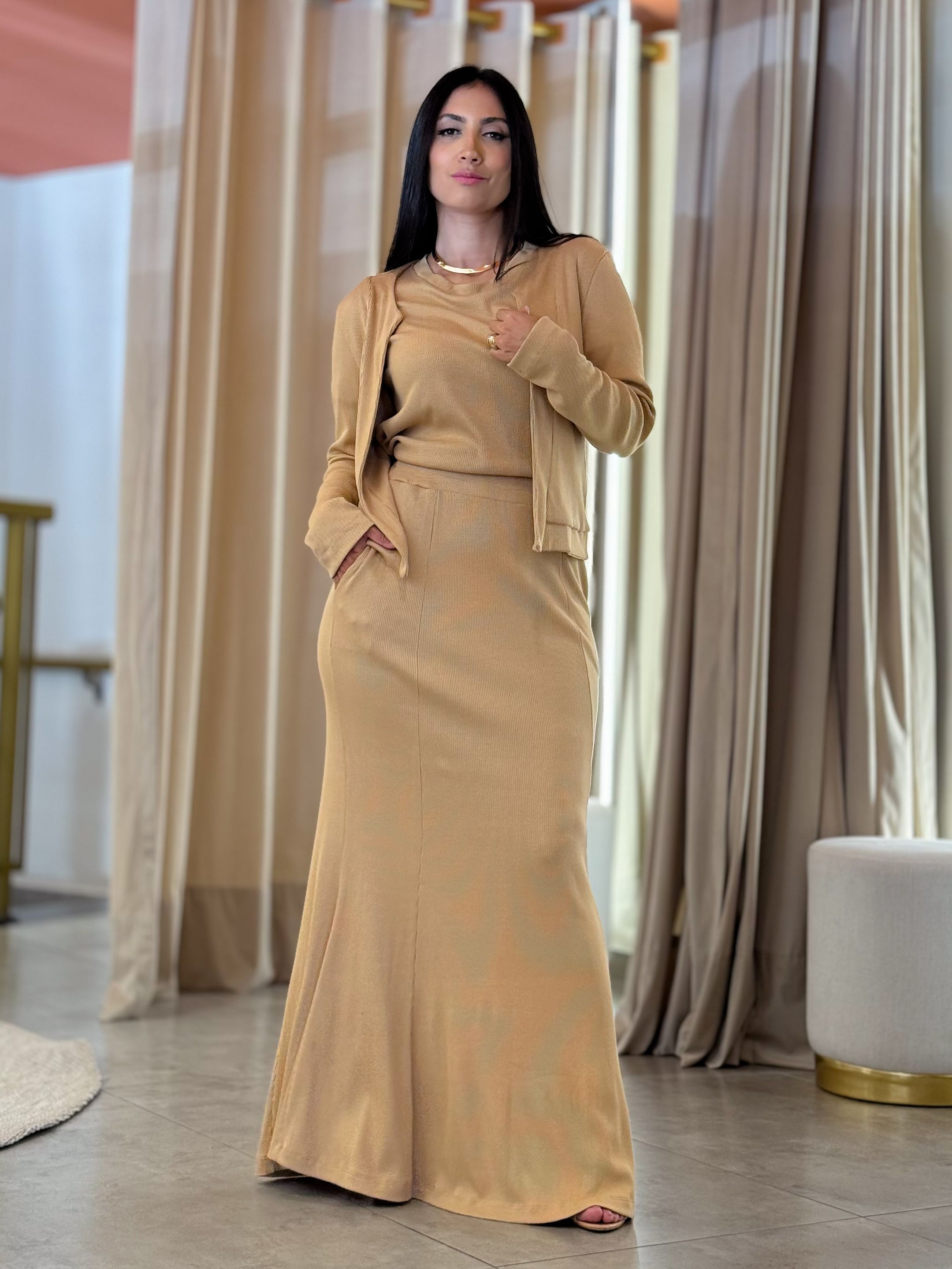 Conjunto Rita Nude - Por Katia Vilar Moda Clássica 