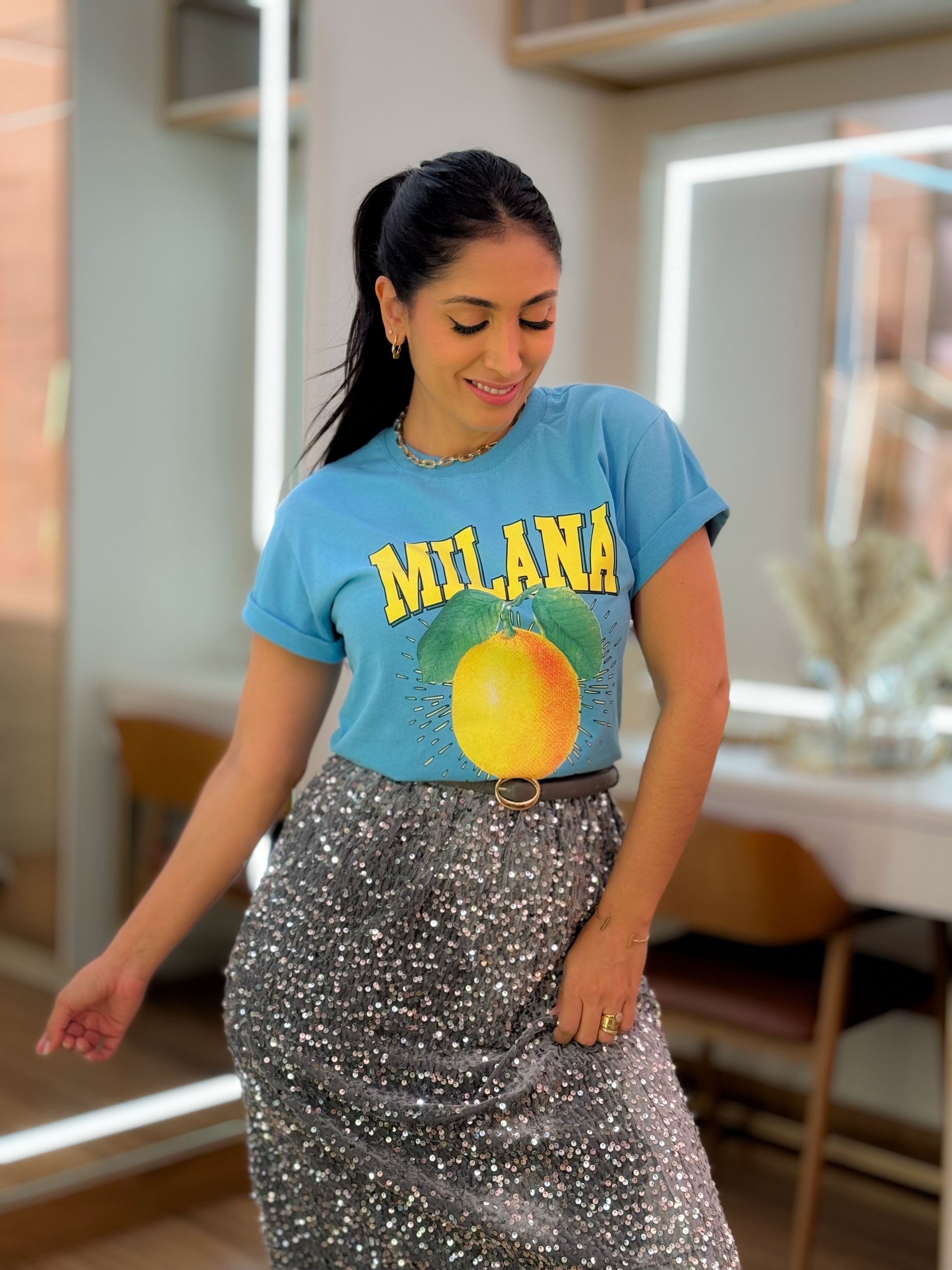 T-shirt Leonora Azul - Por Katia Vilar Moda Clássica 