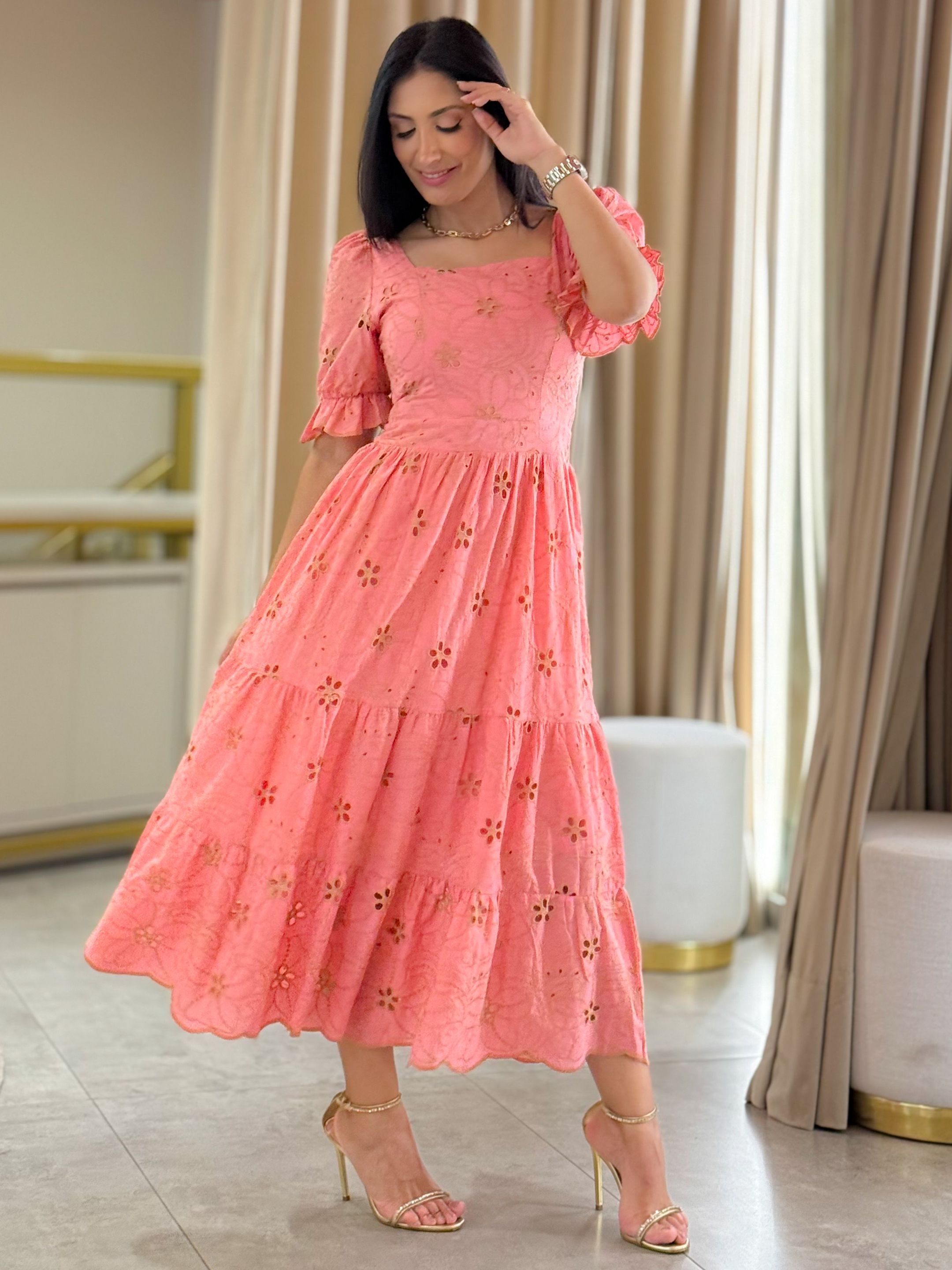 Vestido Naila Rosa - Por Katia Vilar Moda Clássica 