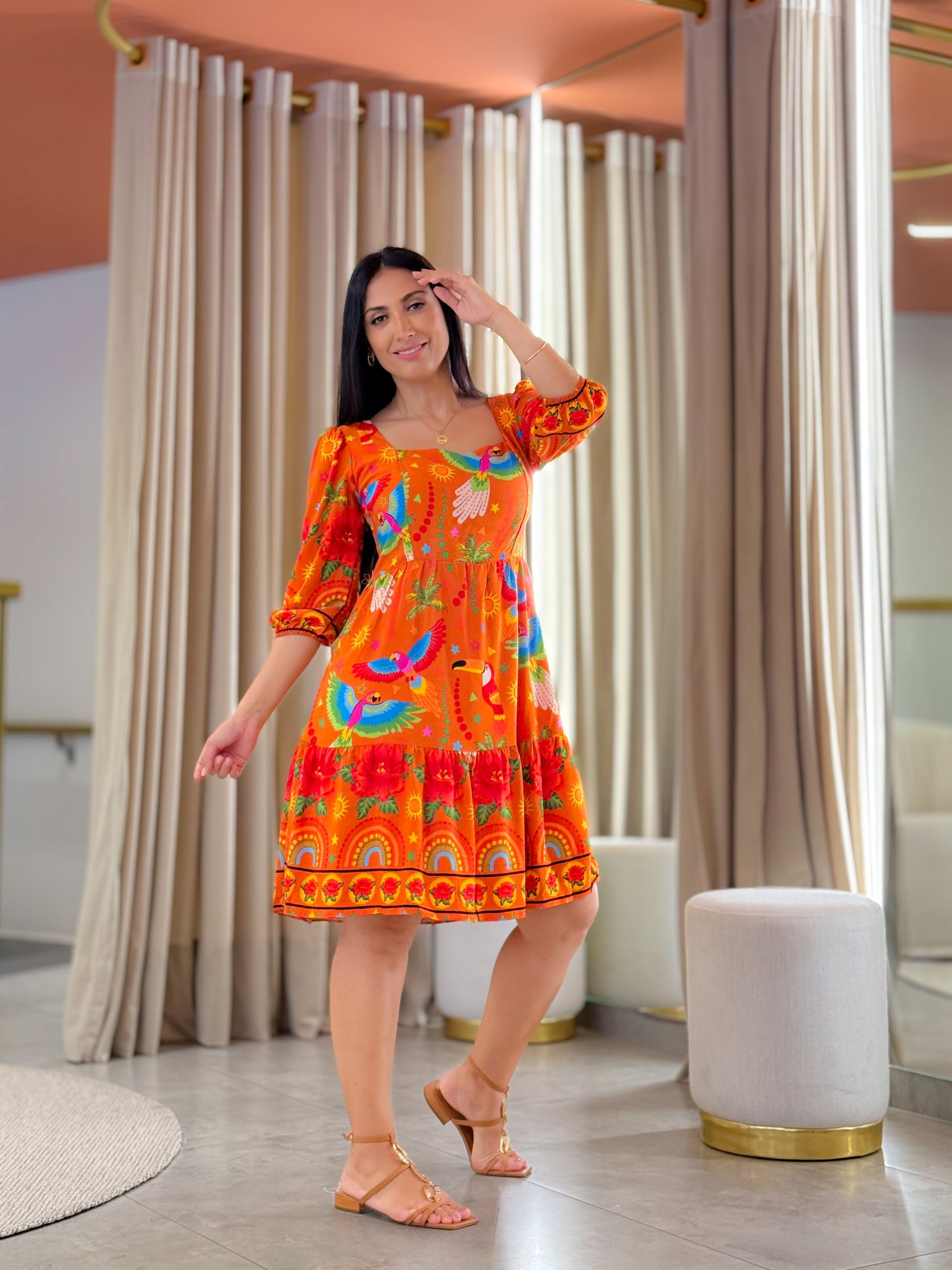 Vestido Marina Estampado Arara Laranja E Azul