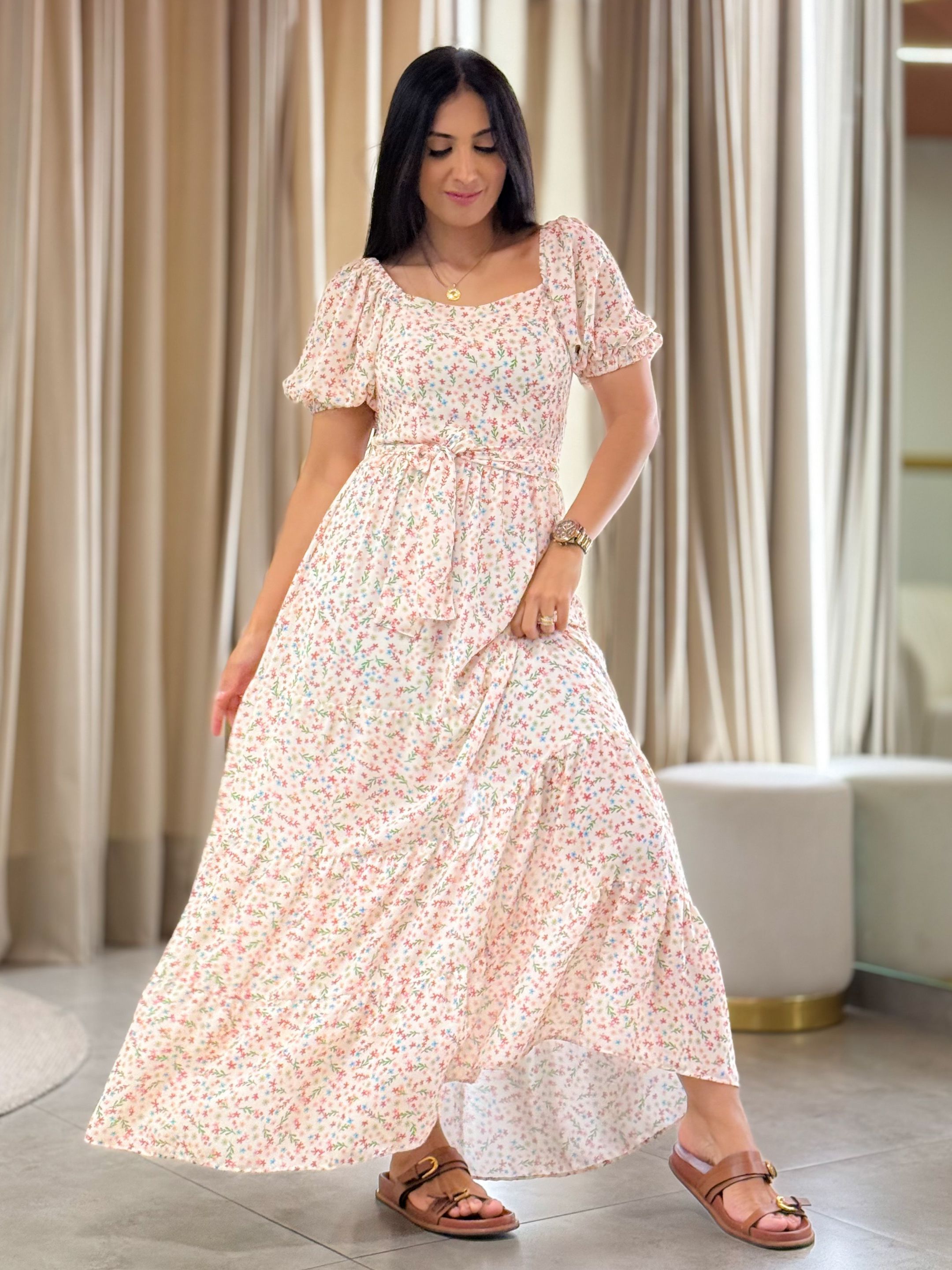 Vestido Bela Off Floral