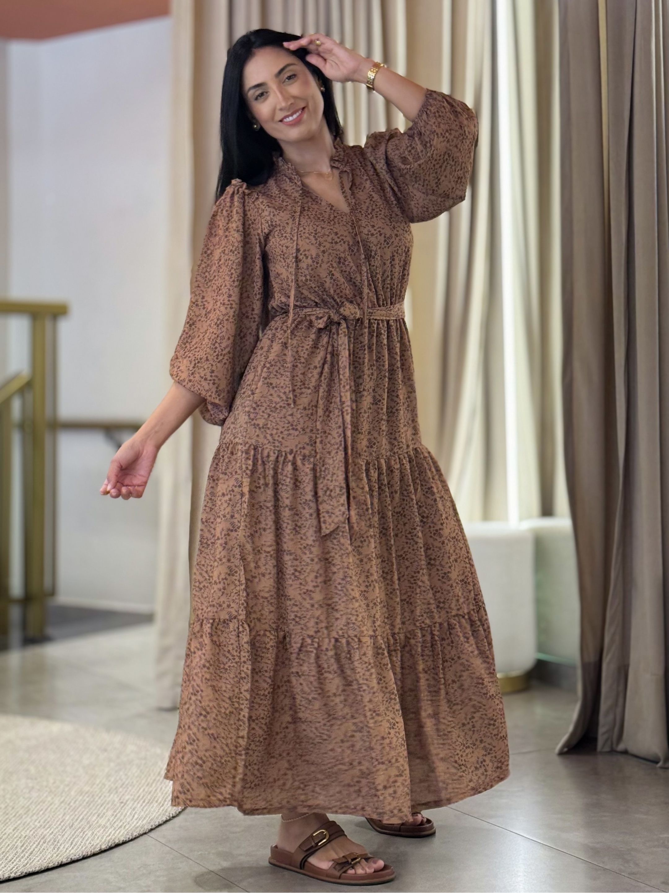 Vestido Julia Marrom Floral - Por Katia Vilar Moda Clássica 