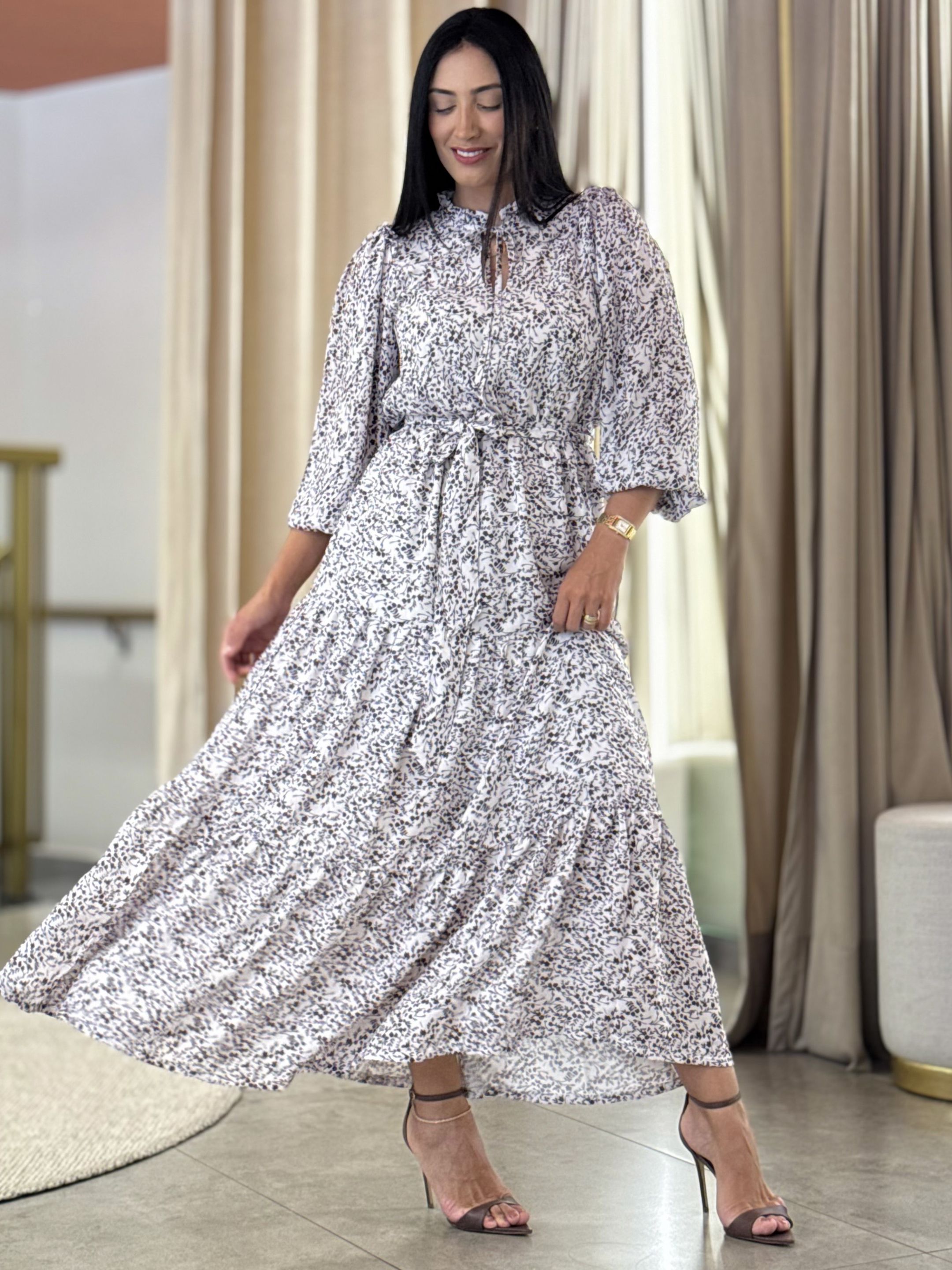 Vestido Julia Branco Liberty - Por Katia Vilar Moda Clássica 