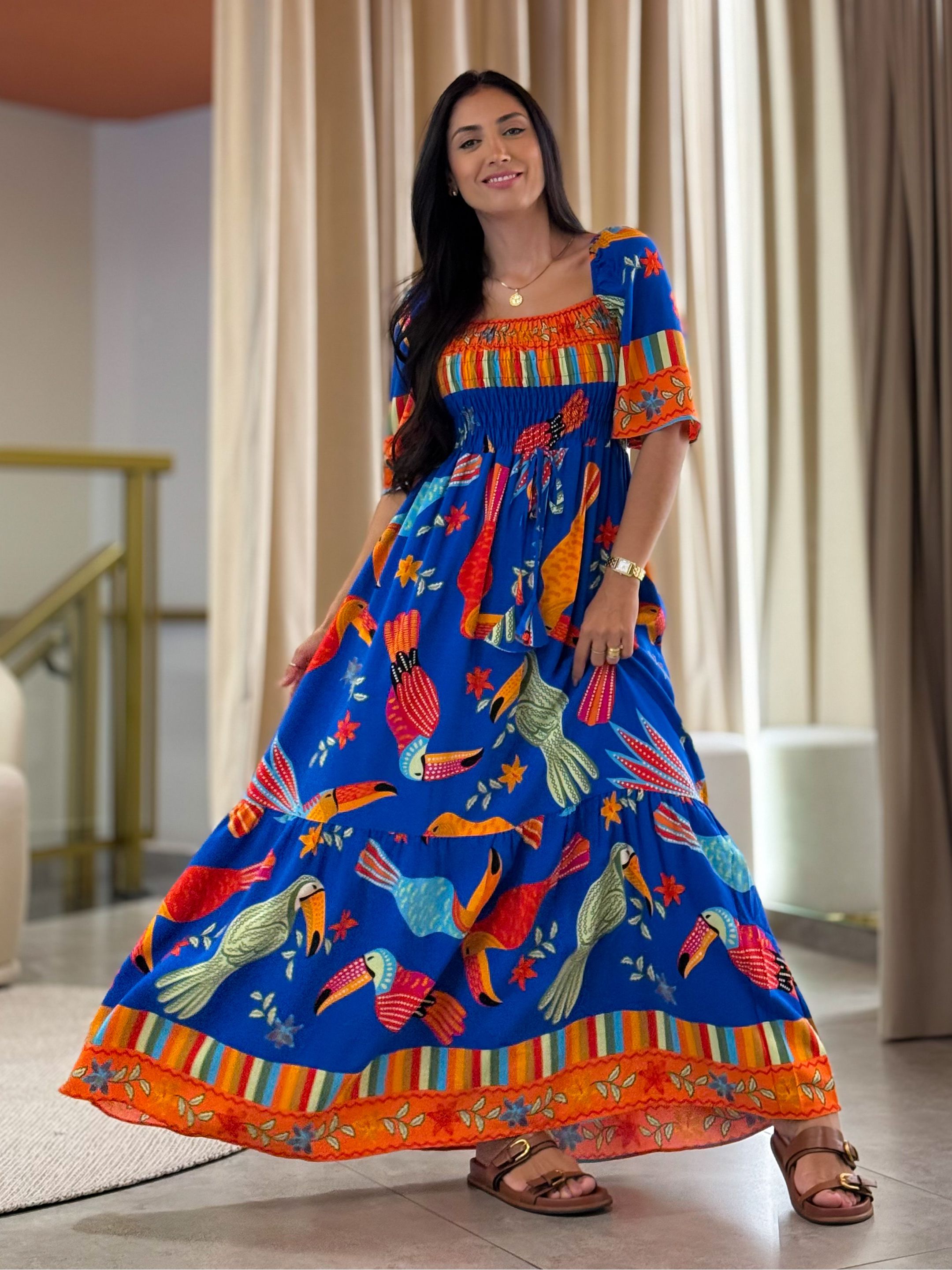 Vestido Paloma Estampado Azul Tucano - Por Katia Vilar Moda Clássica 