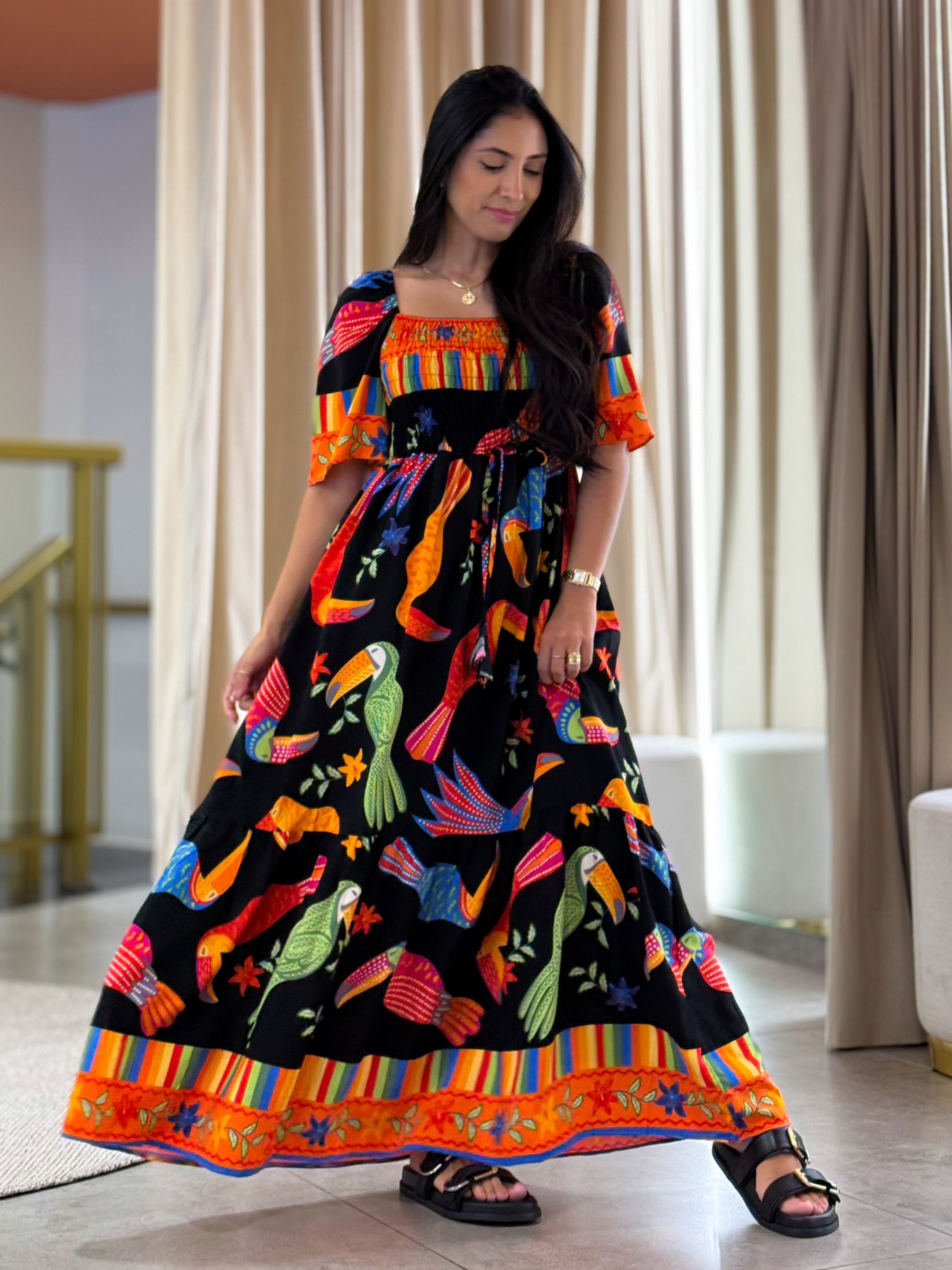 Vestido Paloma Estampado Preto Tucano