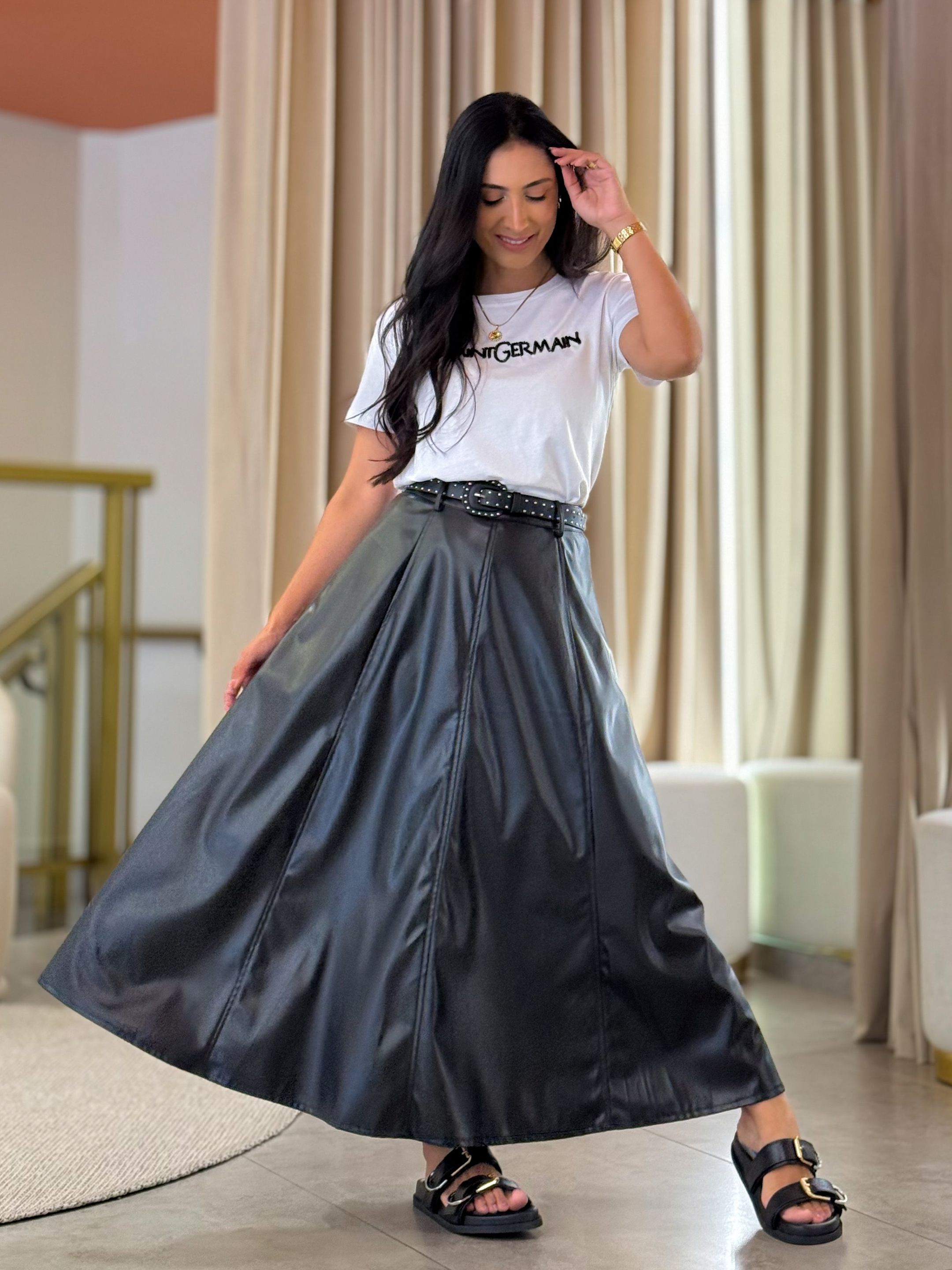 Saia Stefane Preto - Por Katia Vilar Moda Clássica 