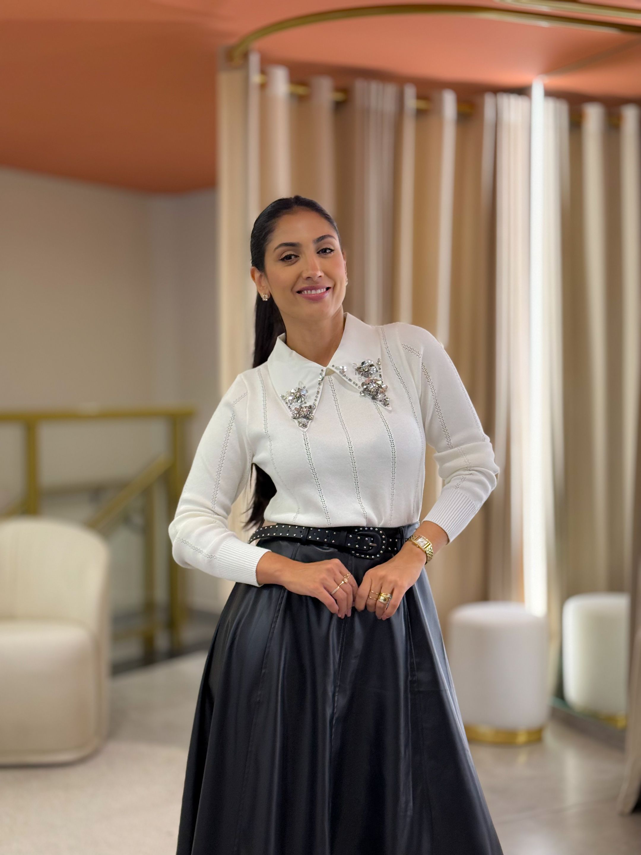 Tricot Bela Branca - Por Katia Vilar Moda Clássica 