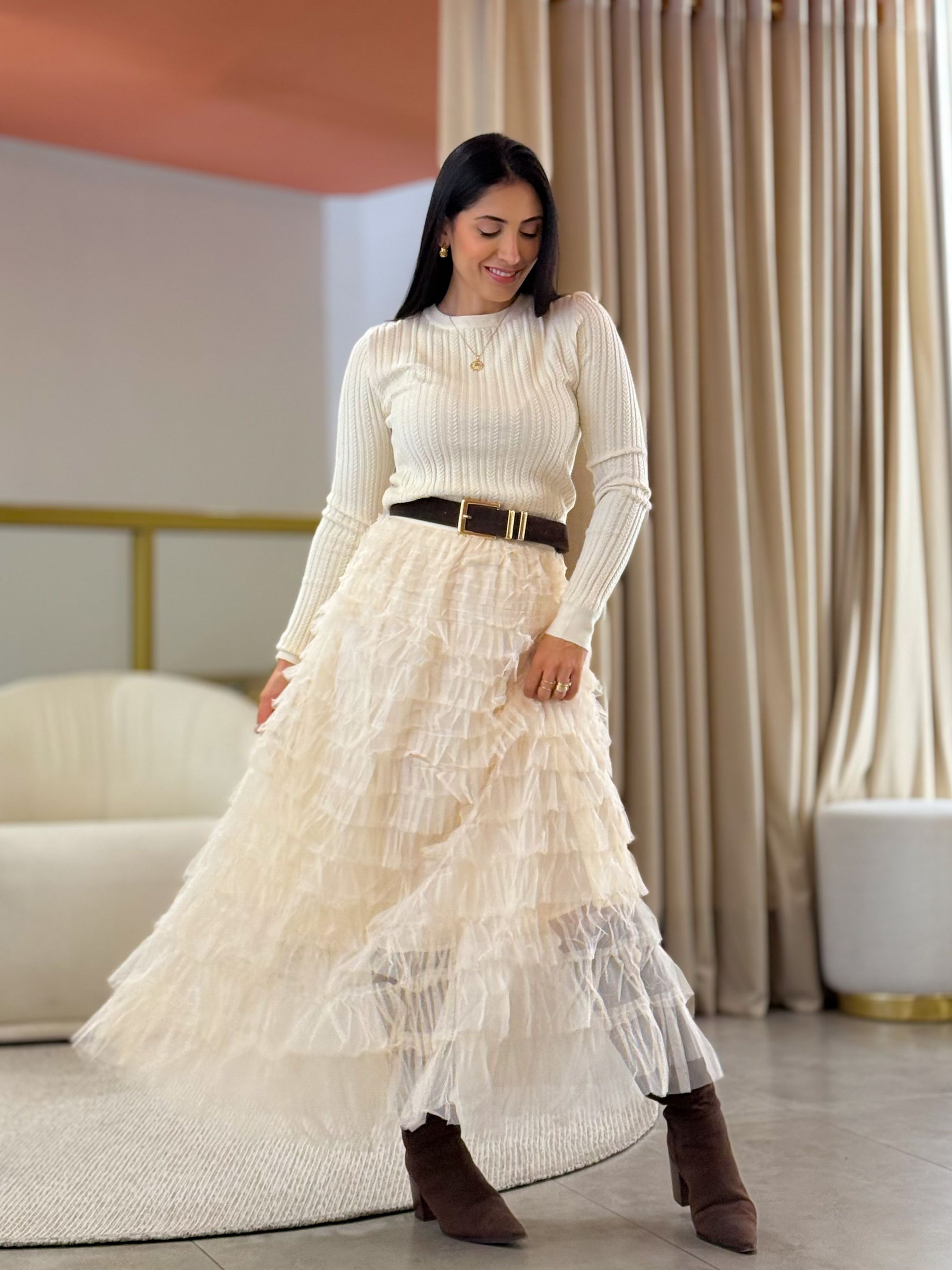 Saia Louise Creme - Por Katia Vilar Moda Clássica 