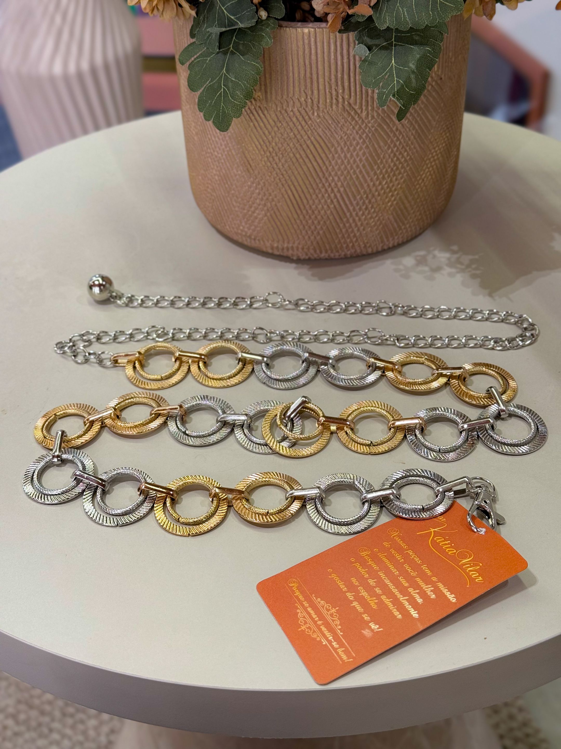 Cinto Argola Dourado E Prata - Por Katia Vilar Moda Clássica 