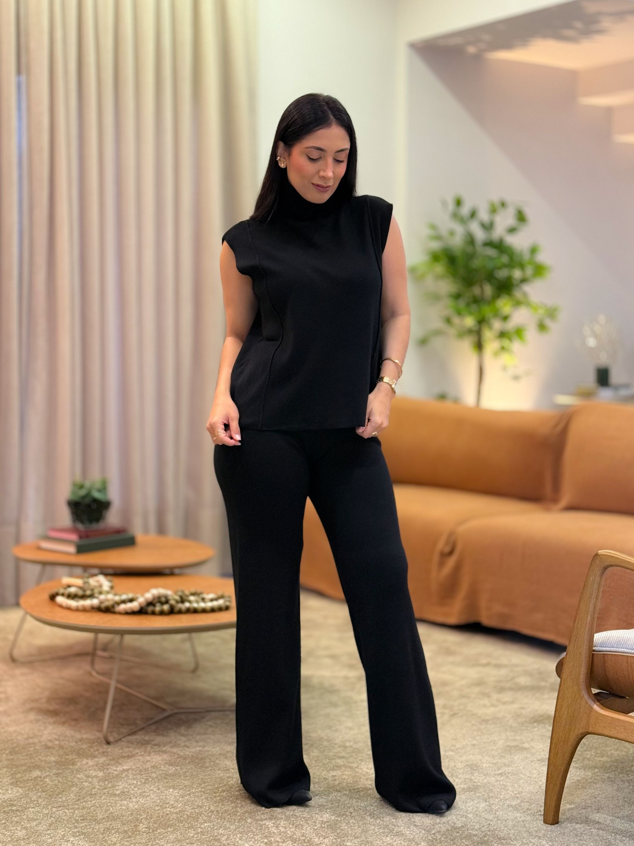 Conjunto Ana Julia Preto - Por Katia Vilar Moda Clássica 