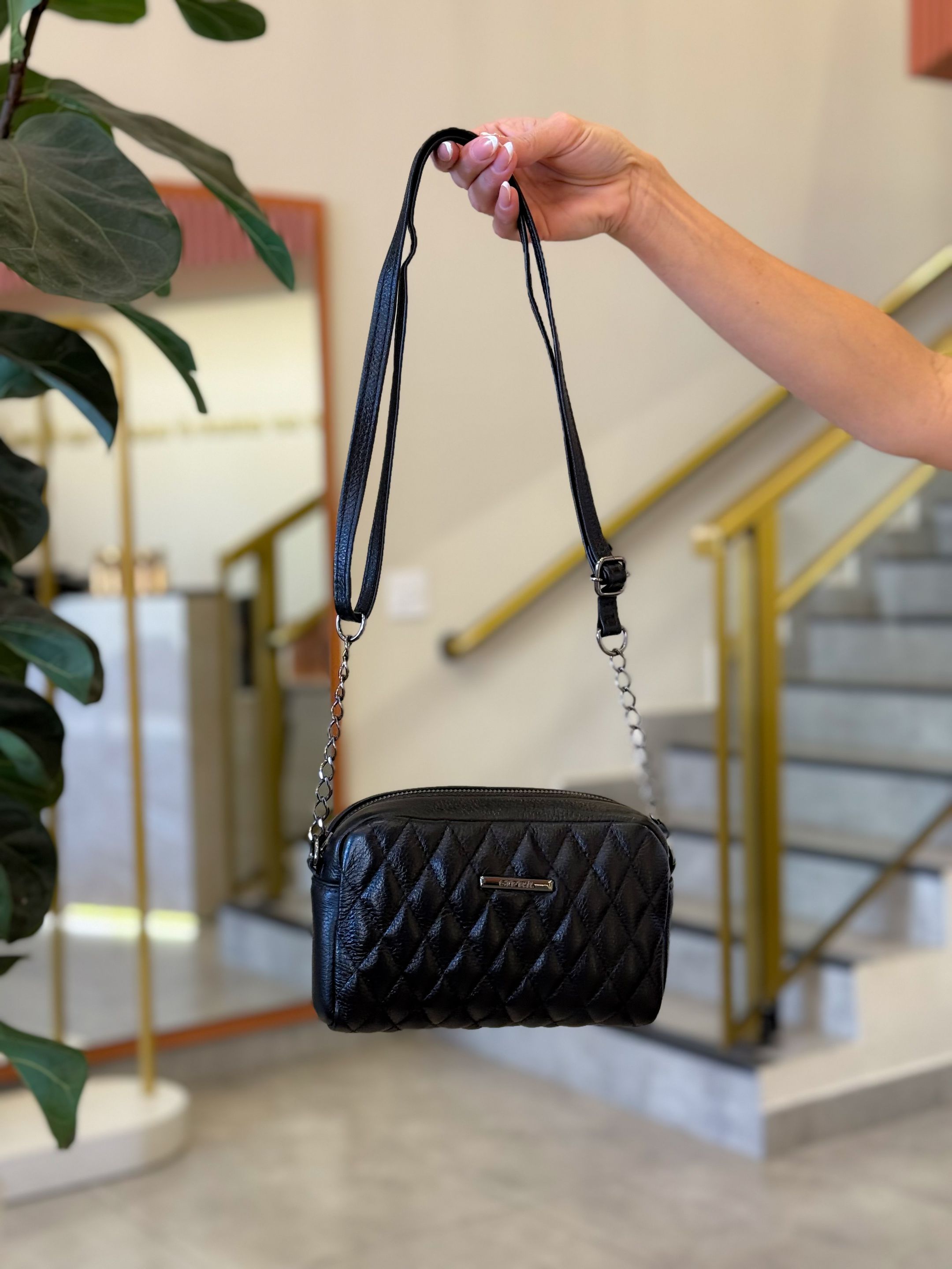Bolsa Liz Preto - Por Katia Vilar Moda Clássica 