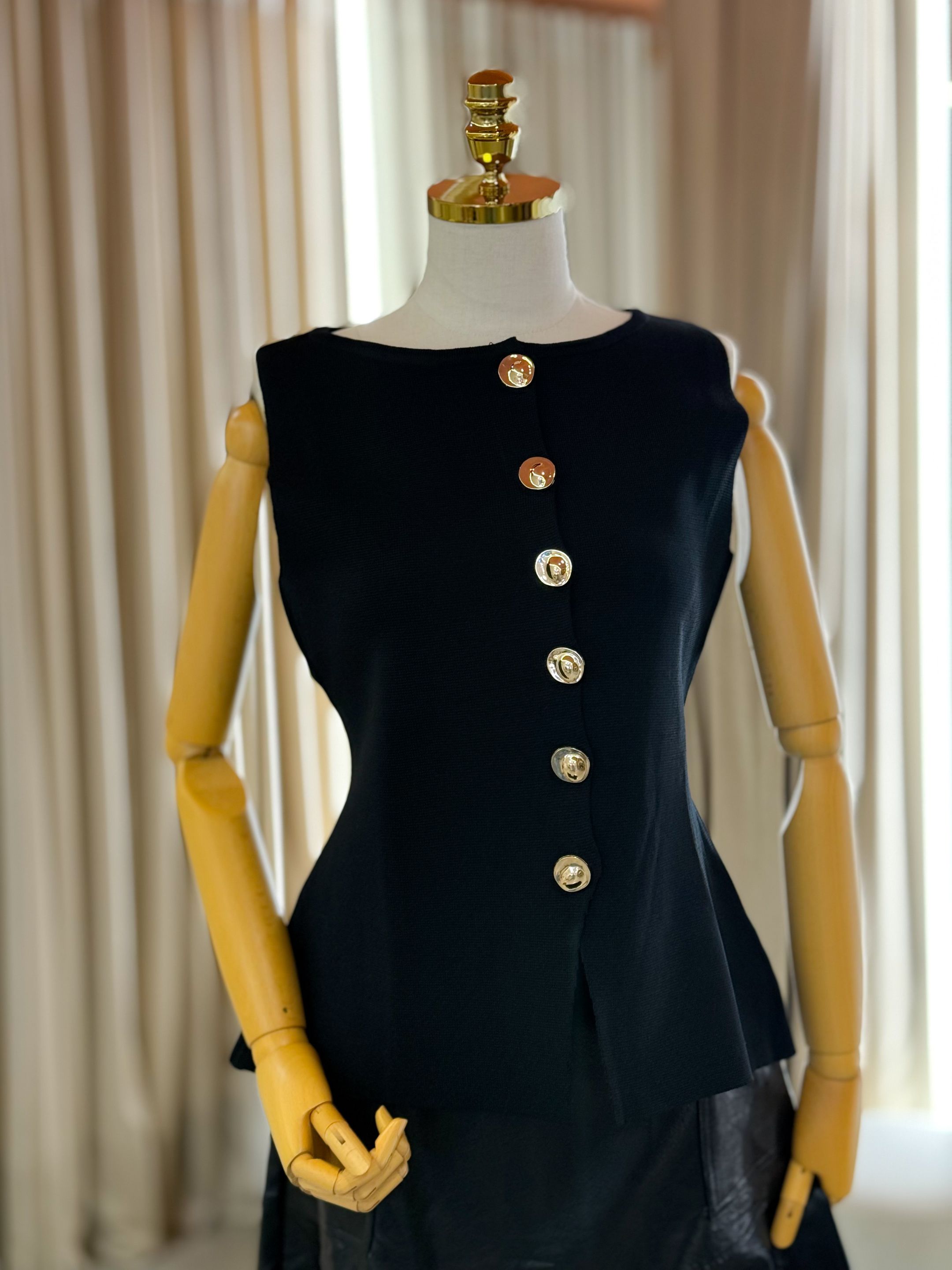 Blusa Duda Preta - Por Katia Vilar Moda Clássica 