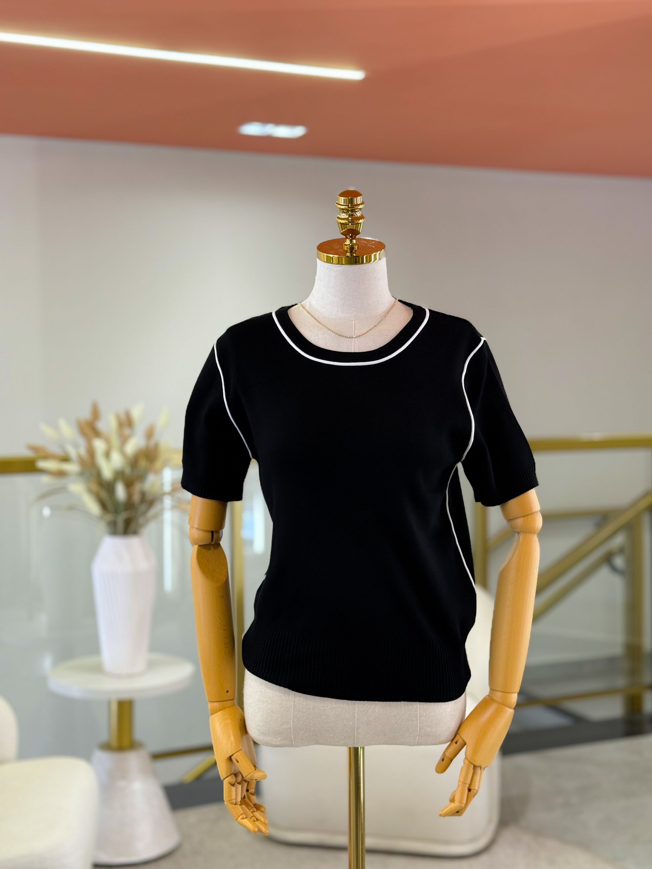 Blusa Brenda Preto E Branco - Por Katia Vilar Moda Clássica 