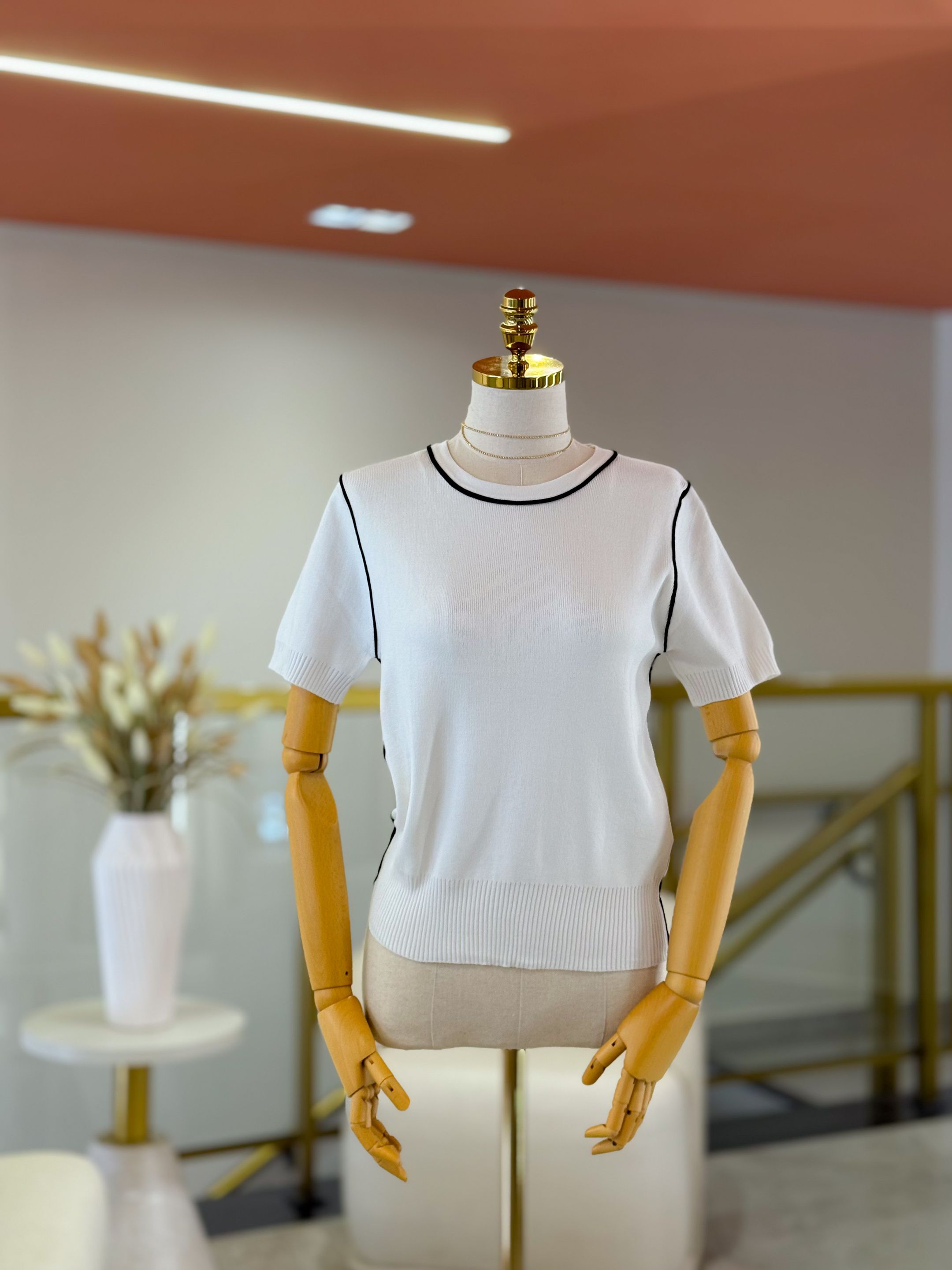 Blusa Brenda Branco E Preto - Por Katia Vilar Moda Clássica 