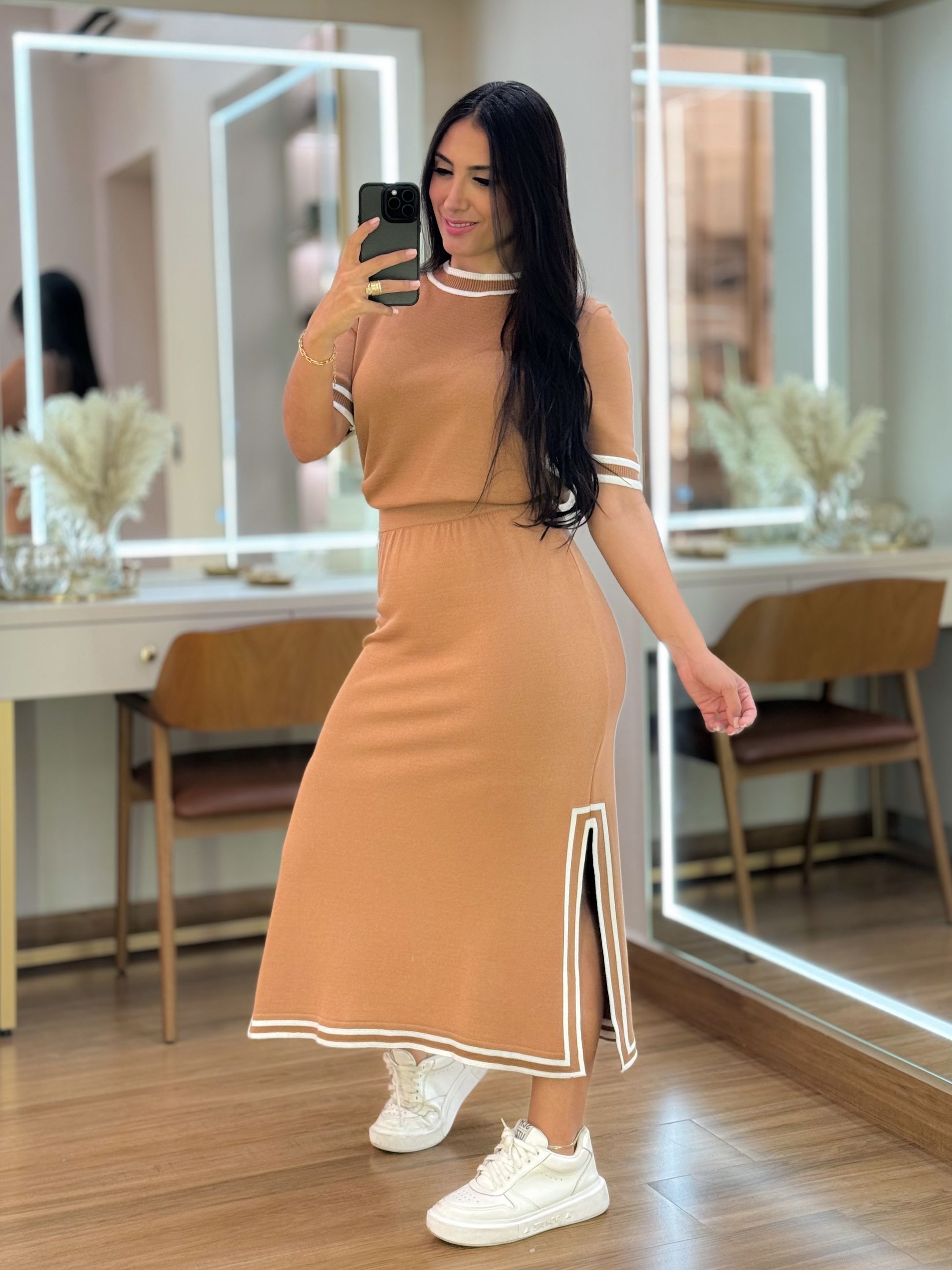 Conjunto Julia Tricot Nude e Off - Por Katia Vilar Moda Clássica 