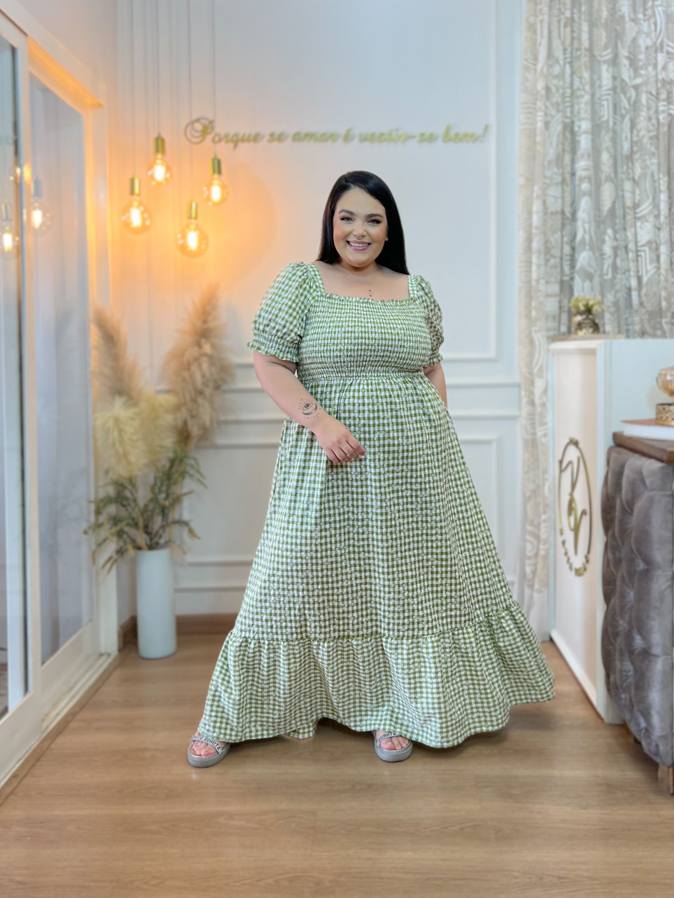 Vestido Monica Vichy Verde e Branco Plus - Por Katia Vilar Moda Clássica 