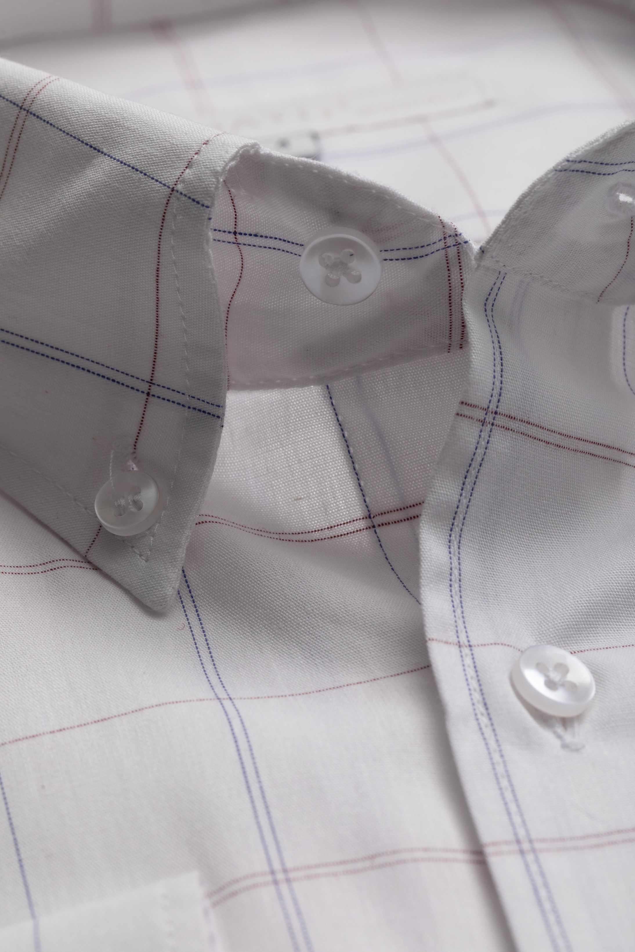 Camisa Manga Longa Regular Branco xadrez vermelho/azul