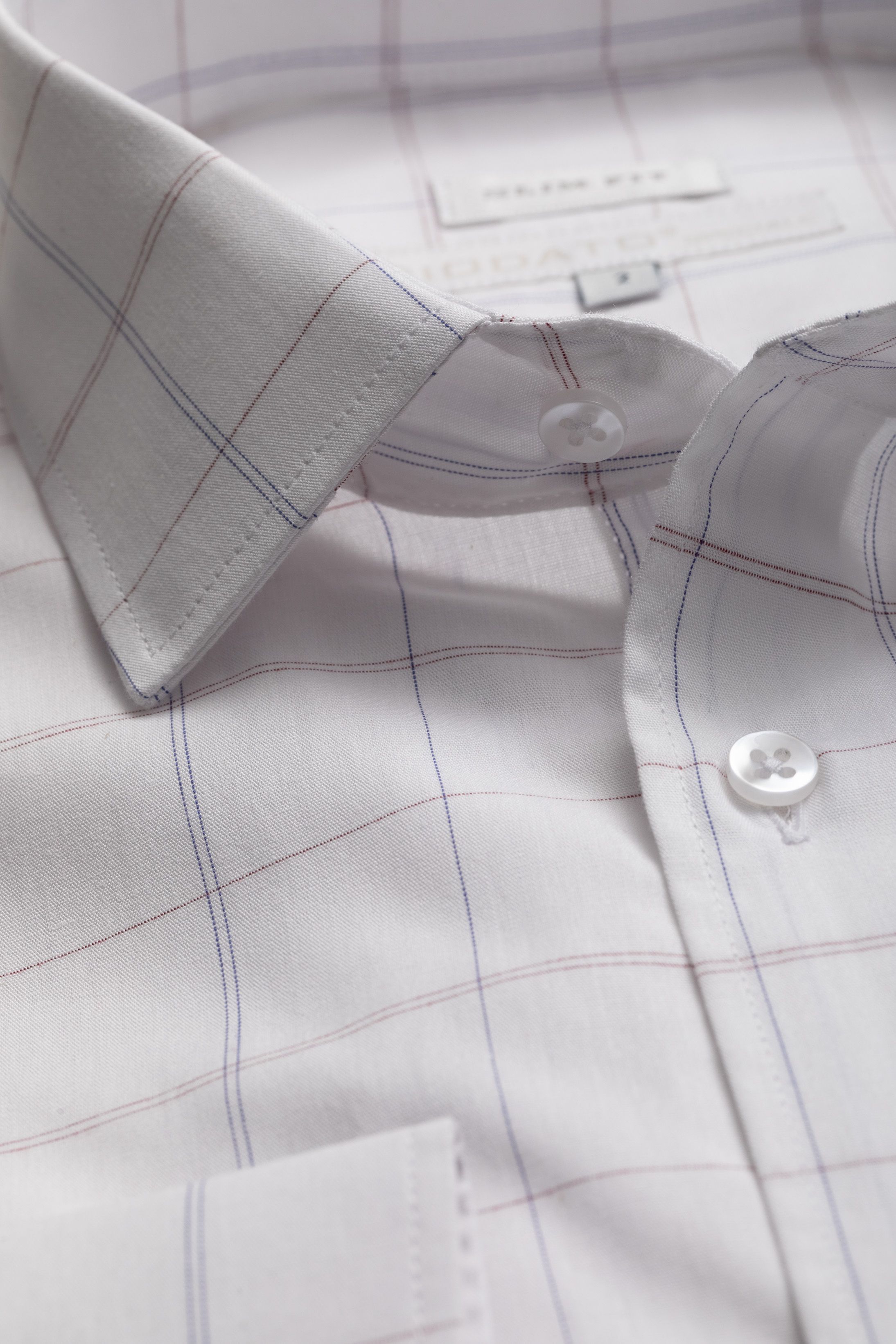 Camisa Manga Longa Slim fit Branco xadrez vermelho/azul
