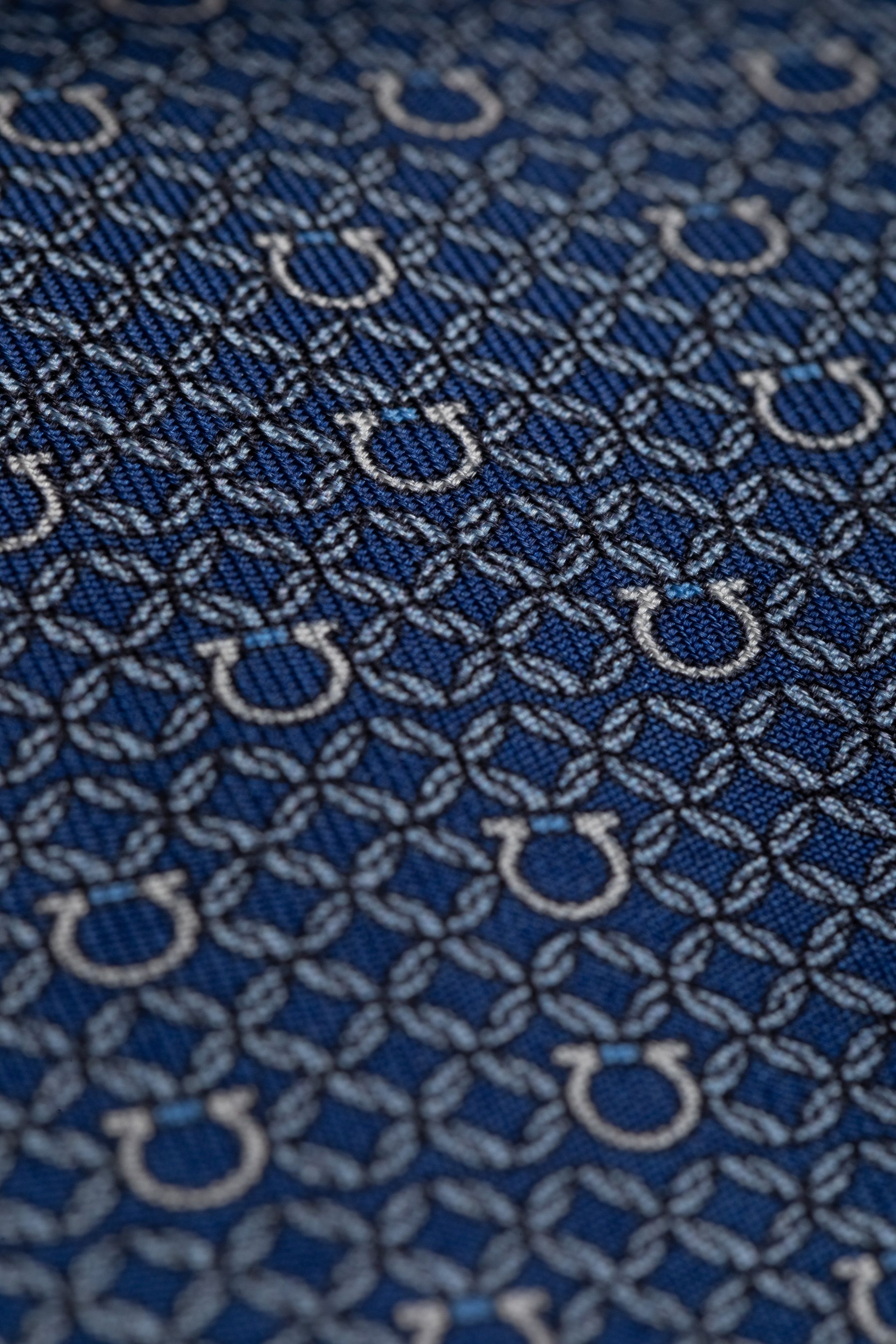 Gravata Seda Italiana Micro desenho marinho