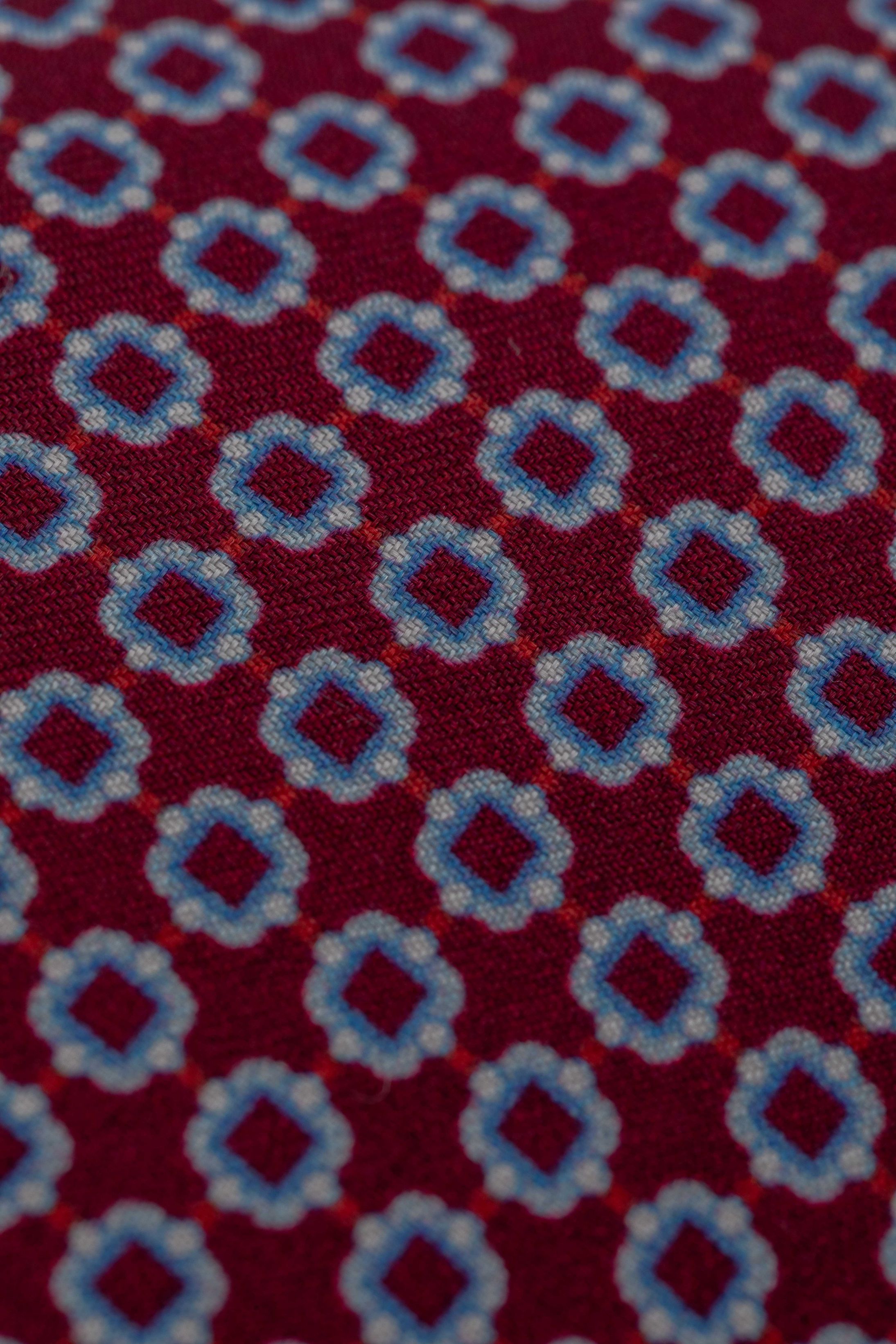 Gravata Seda Italiana Micro desenho Vermelha com Azul