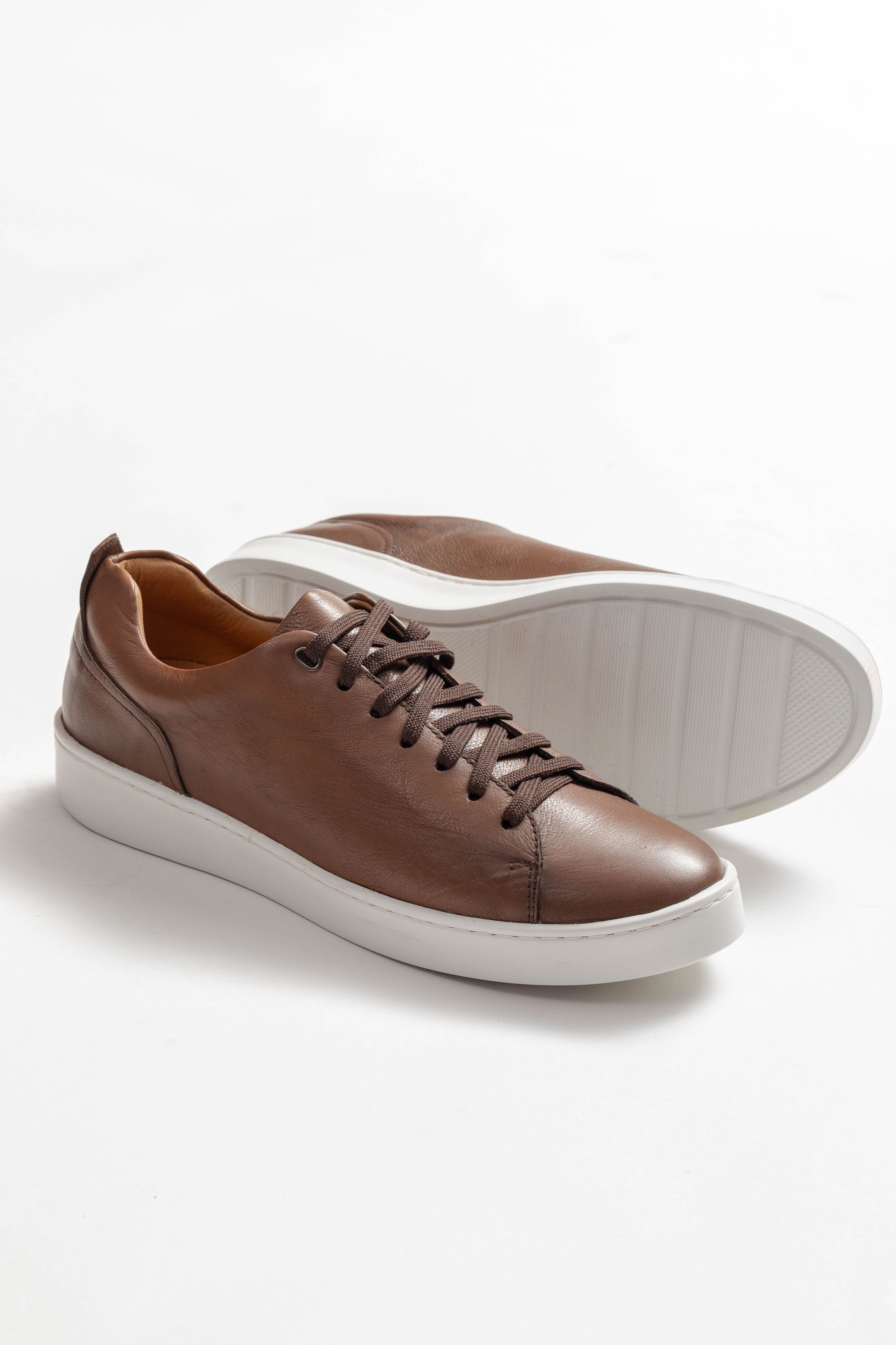 Tênis Casual Capri Conhaque