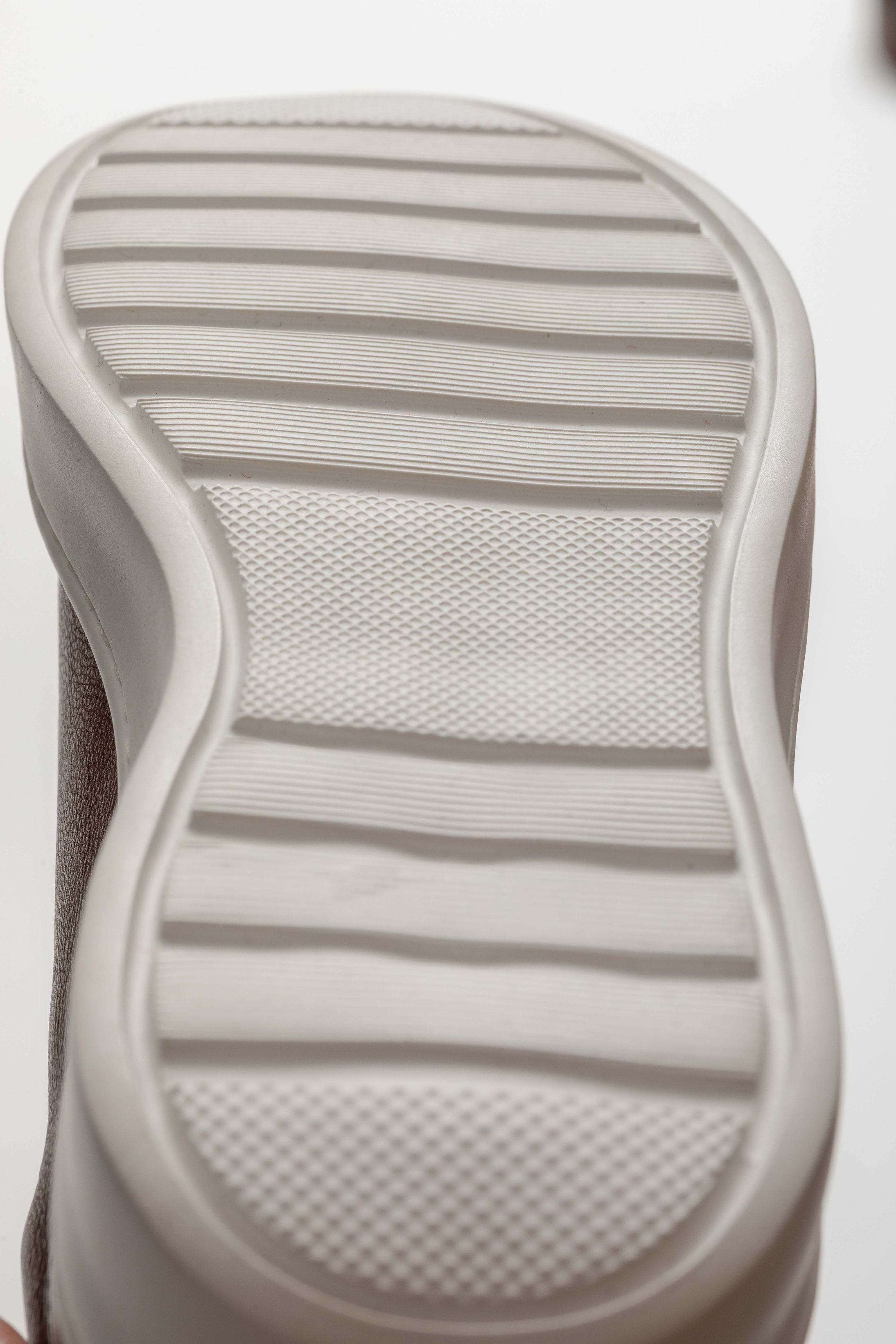 Tênis Casual Capri Conhaque