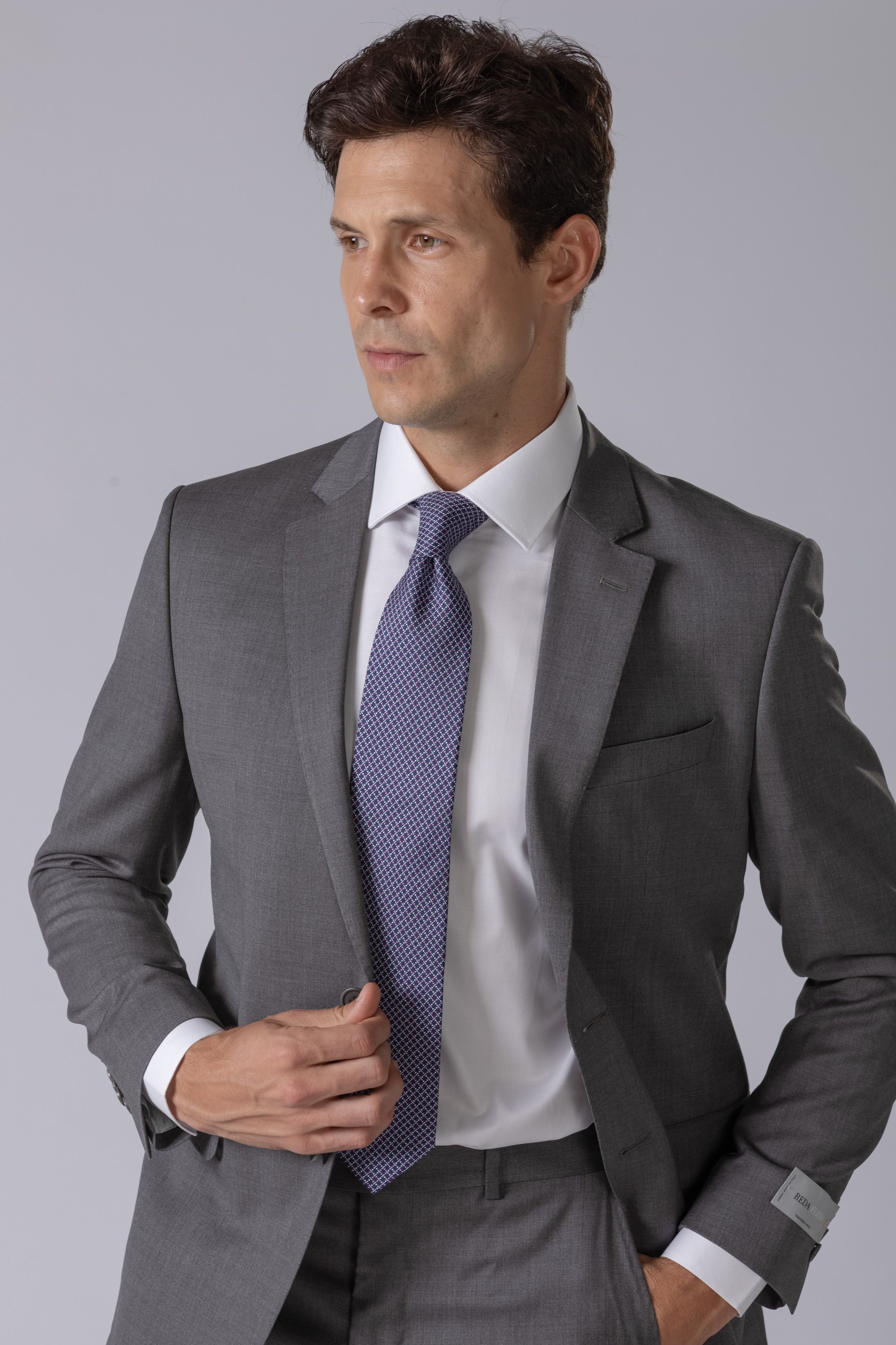 Costume Reda Super 110 Slim Cinza claro