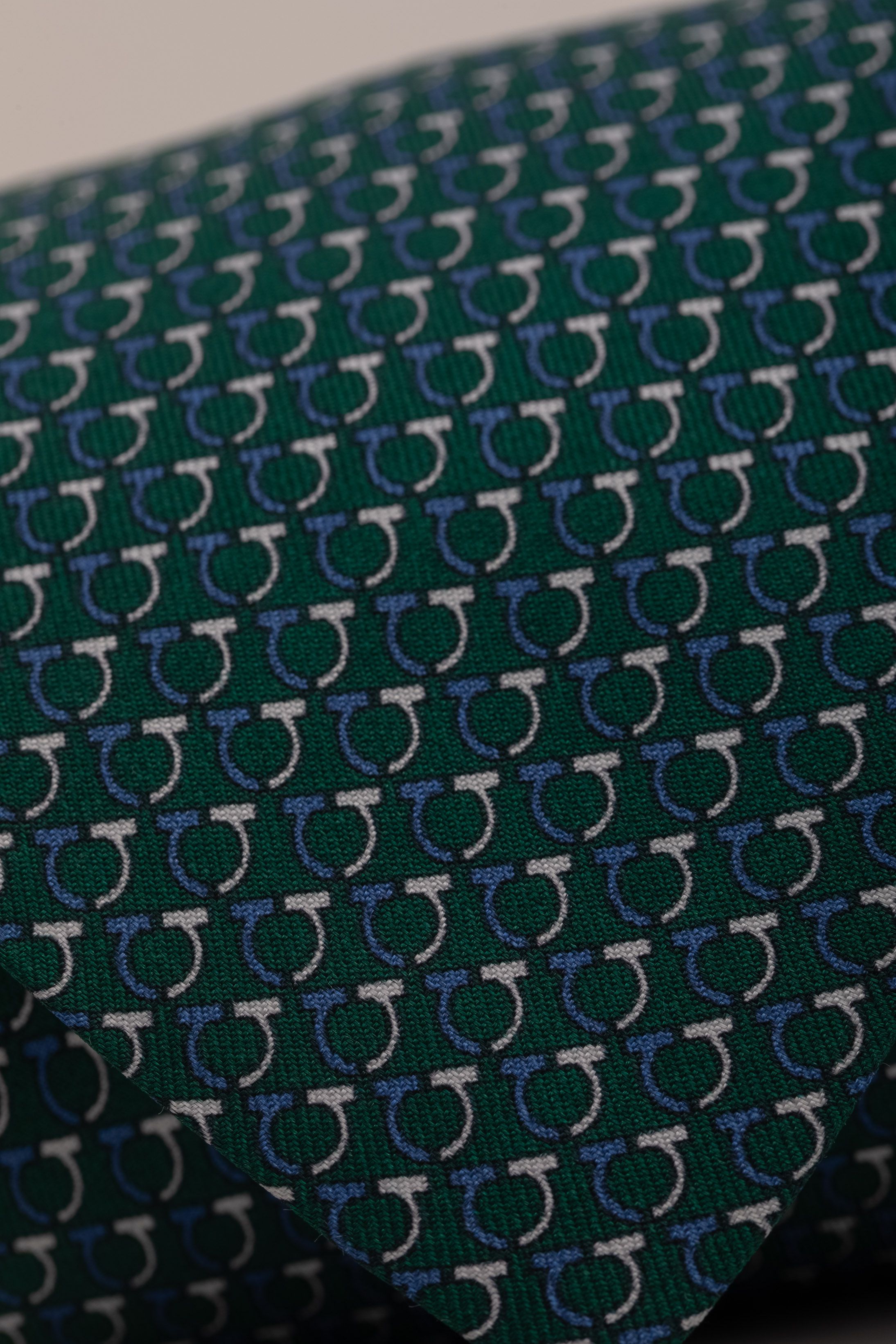 Gravata Seda Italiana Trabalhada Verde