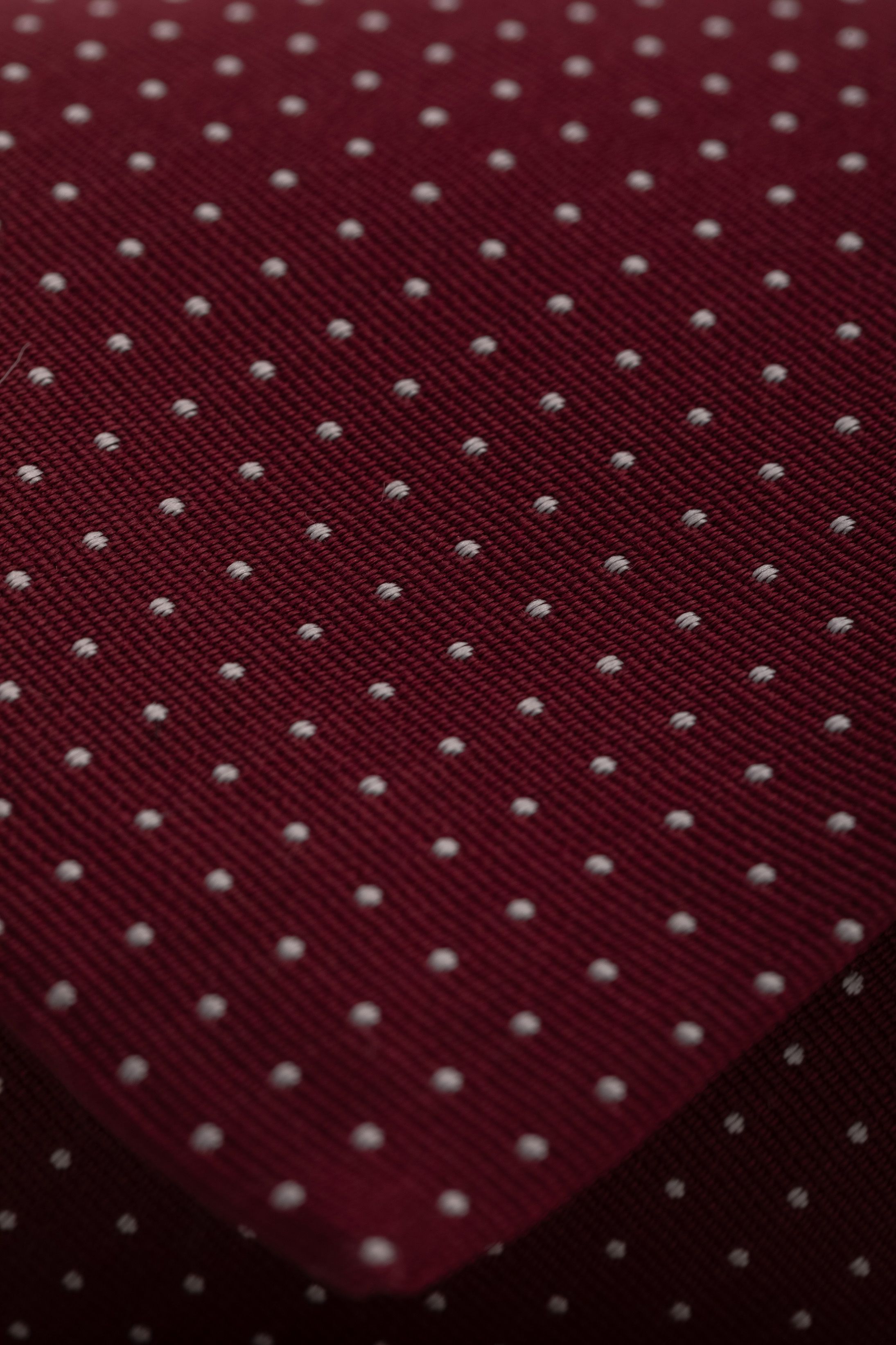 Gravata Seda Italiana Jacquard Vermelho com branco 