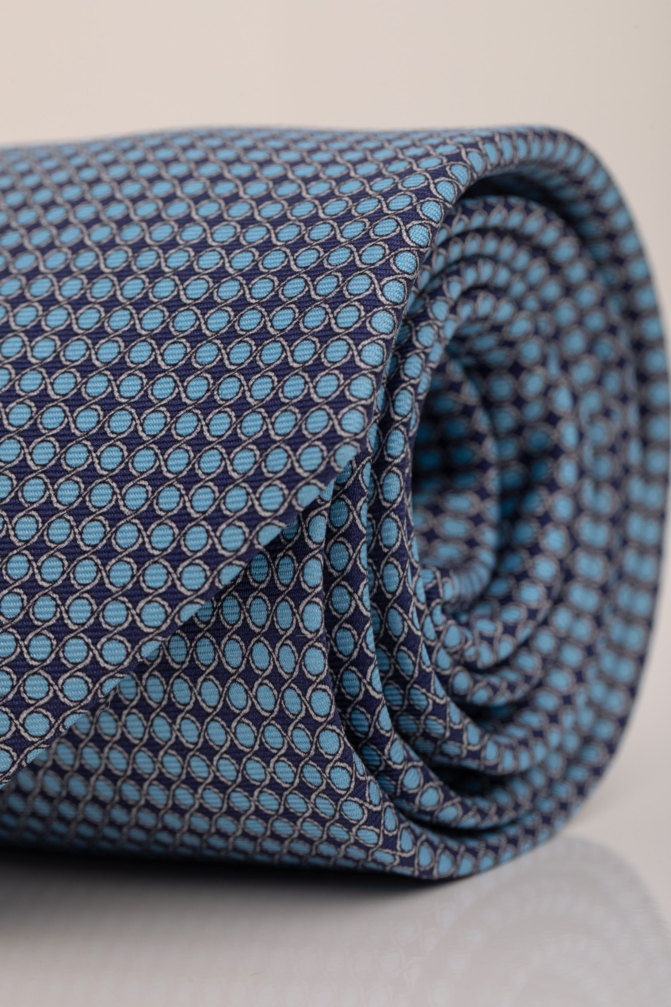 Gravata Seda Italiana Micro Desenho Azul