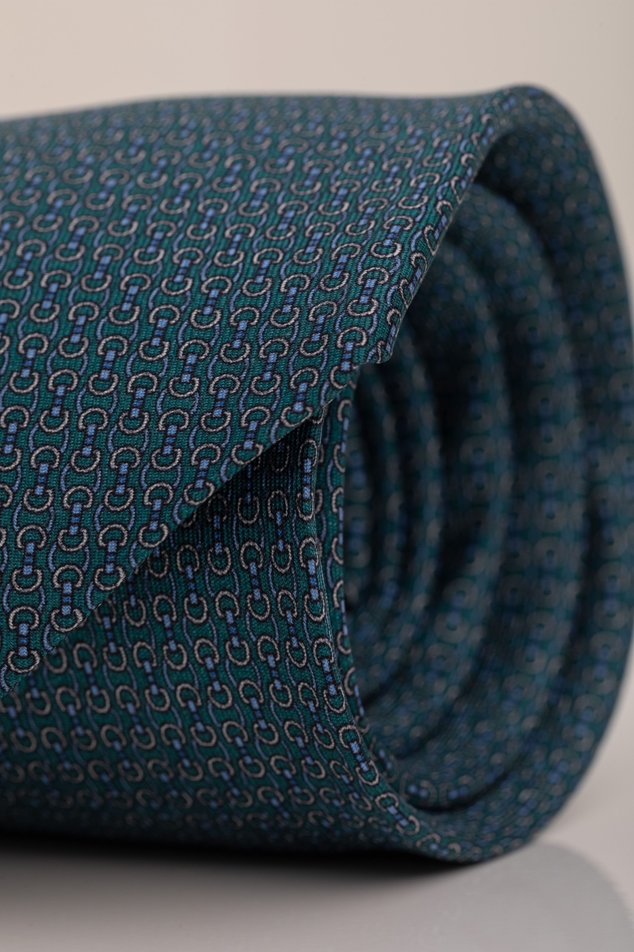 Gravata Seda Italiana Verde Micro desenho Azul