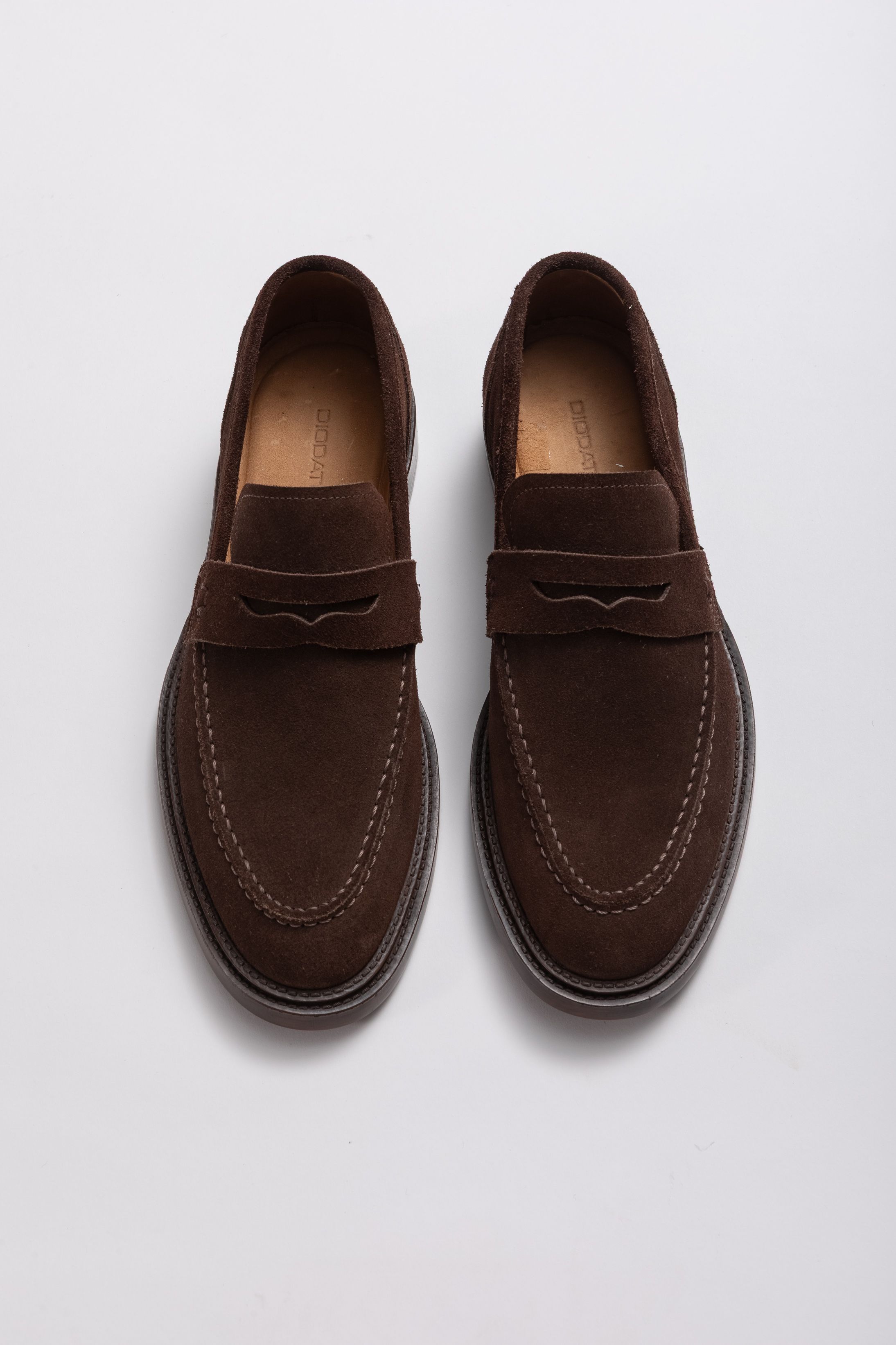 Penny Loafer Camurça Milano Café - Diodato Alfaiataria