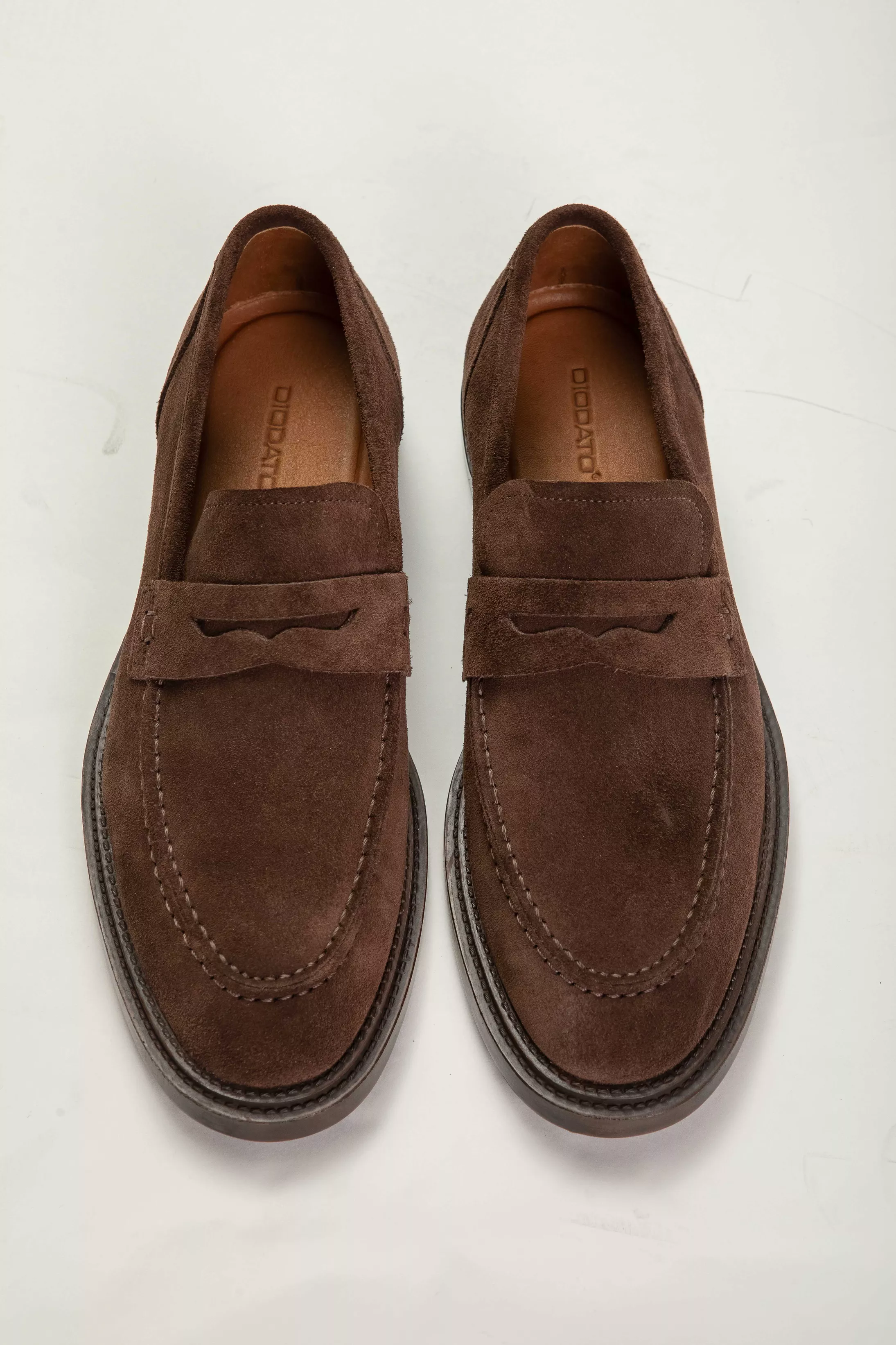 Penny Loafer Camurça Milano Café - Diodato Alfaiataria