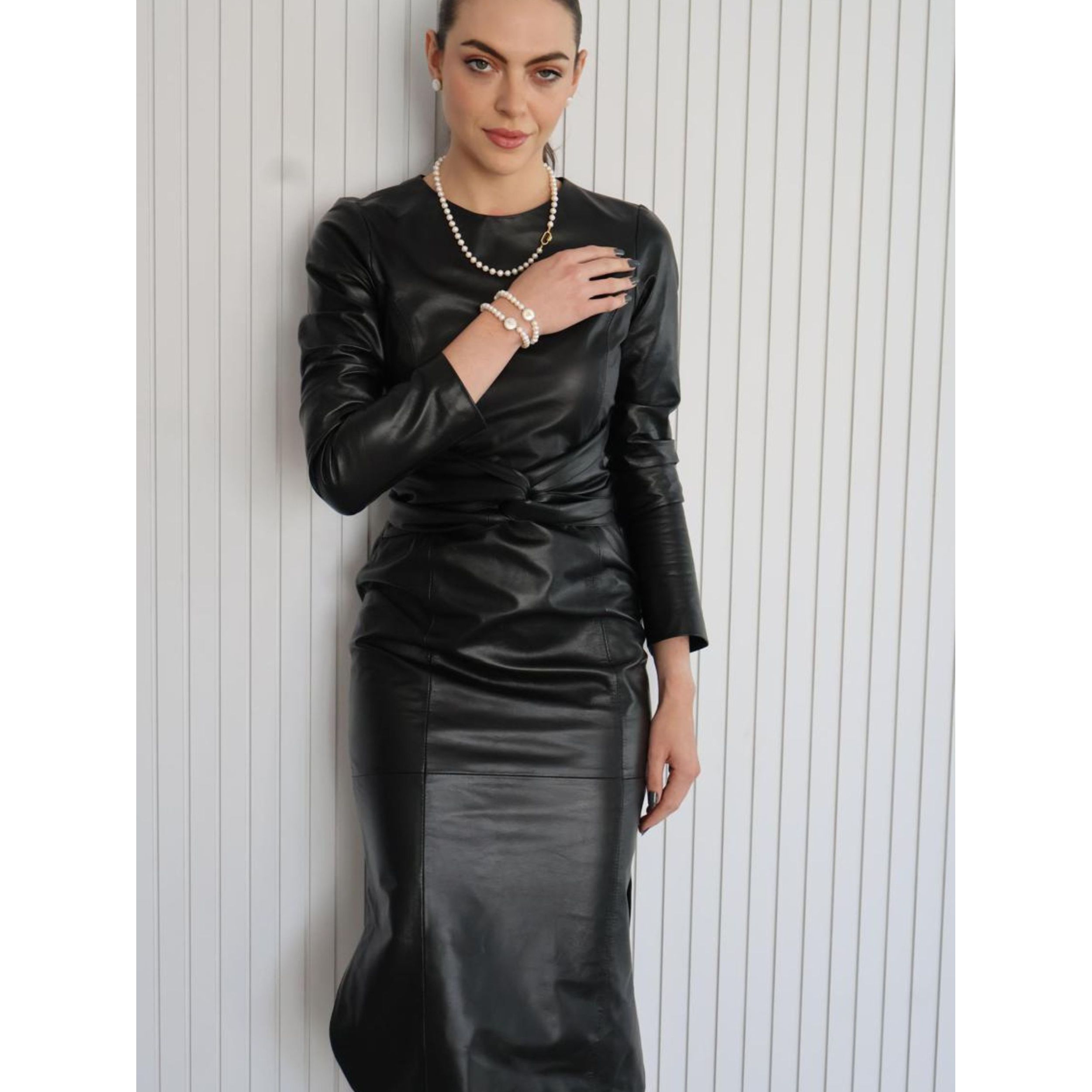 Vestido Manga Longa Faixa Cintura 