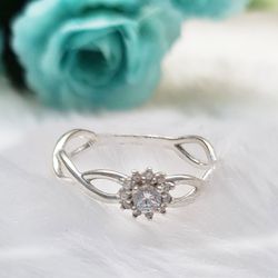 Anel em Prata Infinito e Flor com Zirconias Cravej... - Almeida Prada